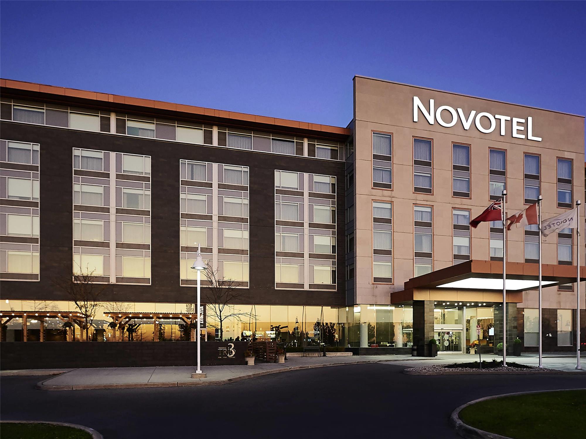 Novotel Toronto Vaughan Centre 1