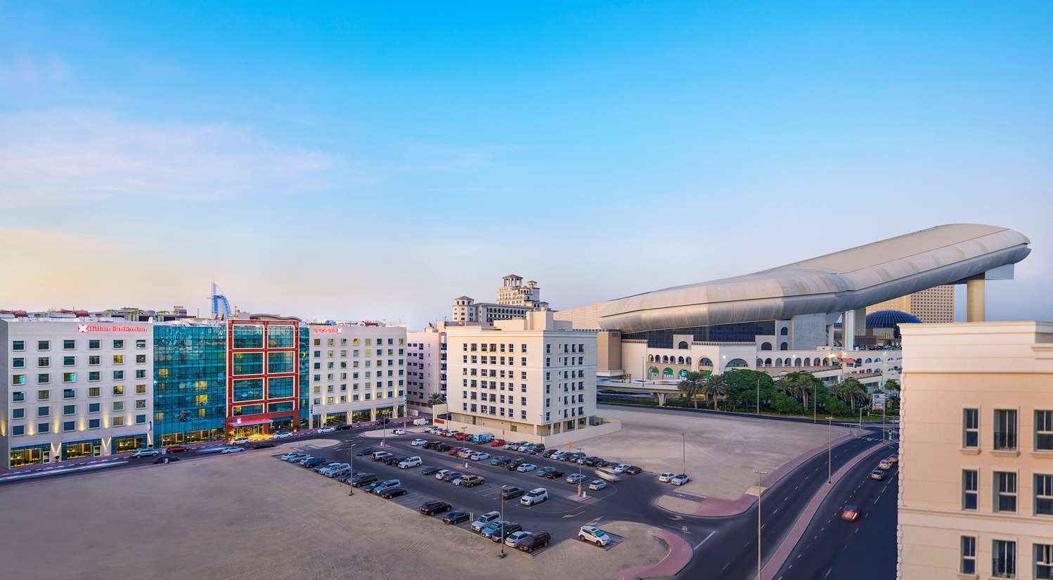Hilton Garden Inn Dubai, Mall Avenue 2