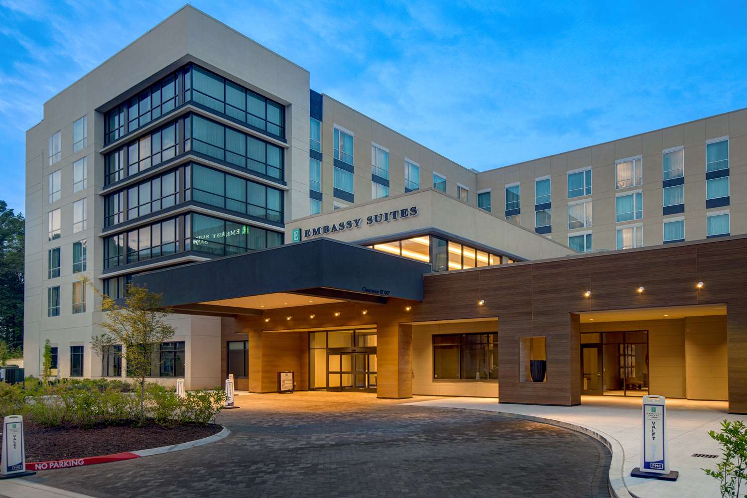 Embassy Suites By Hilton Alpharetta Halcyon 2