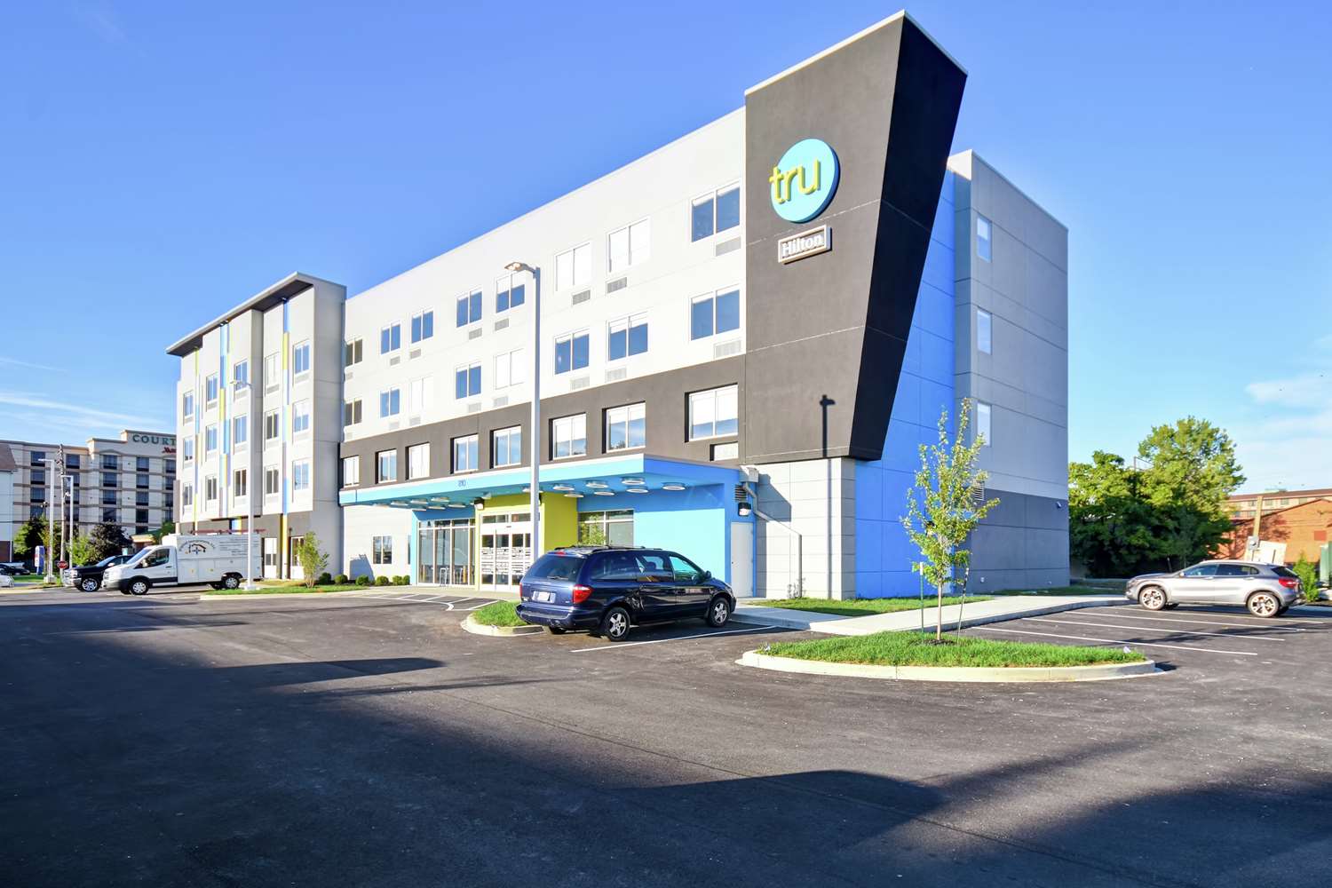 Tru By Hilton Louisville Airport 2