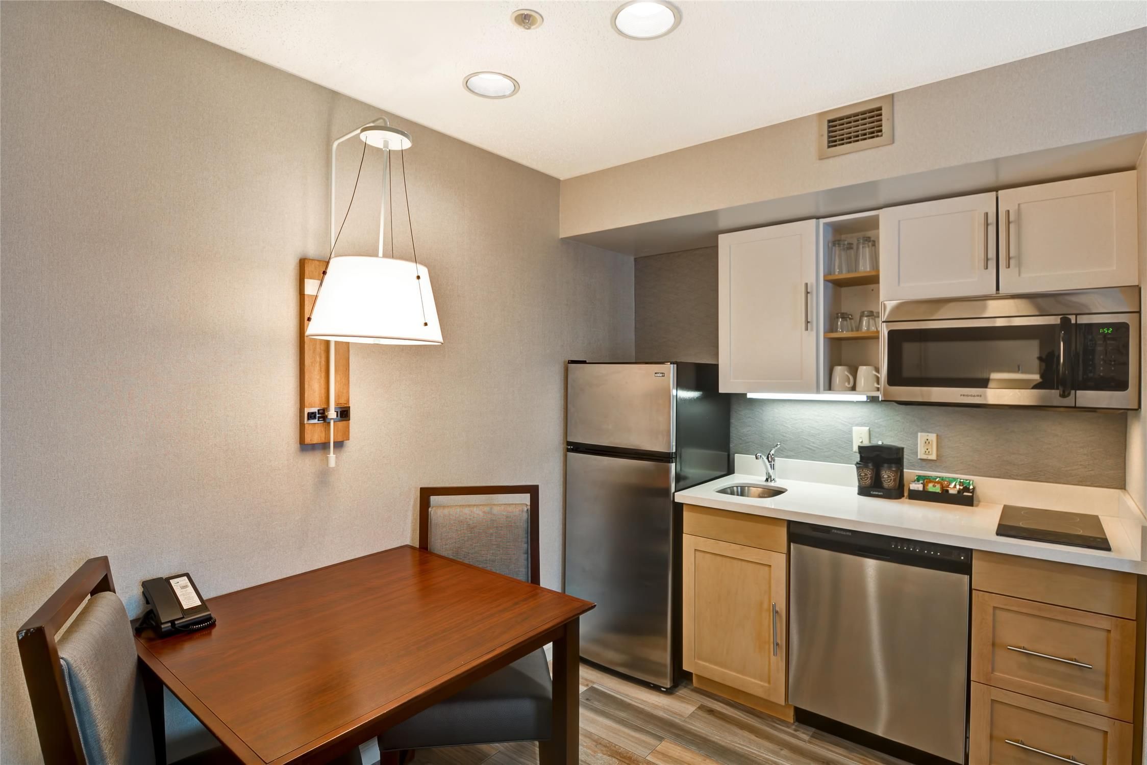 Suite, premium