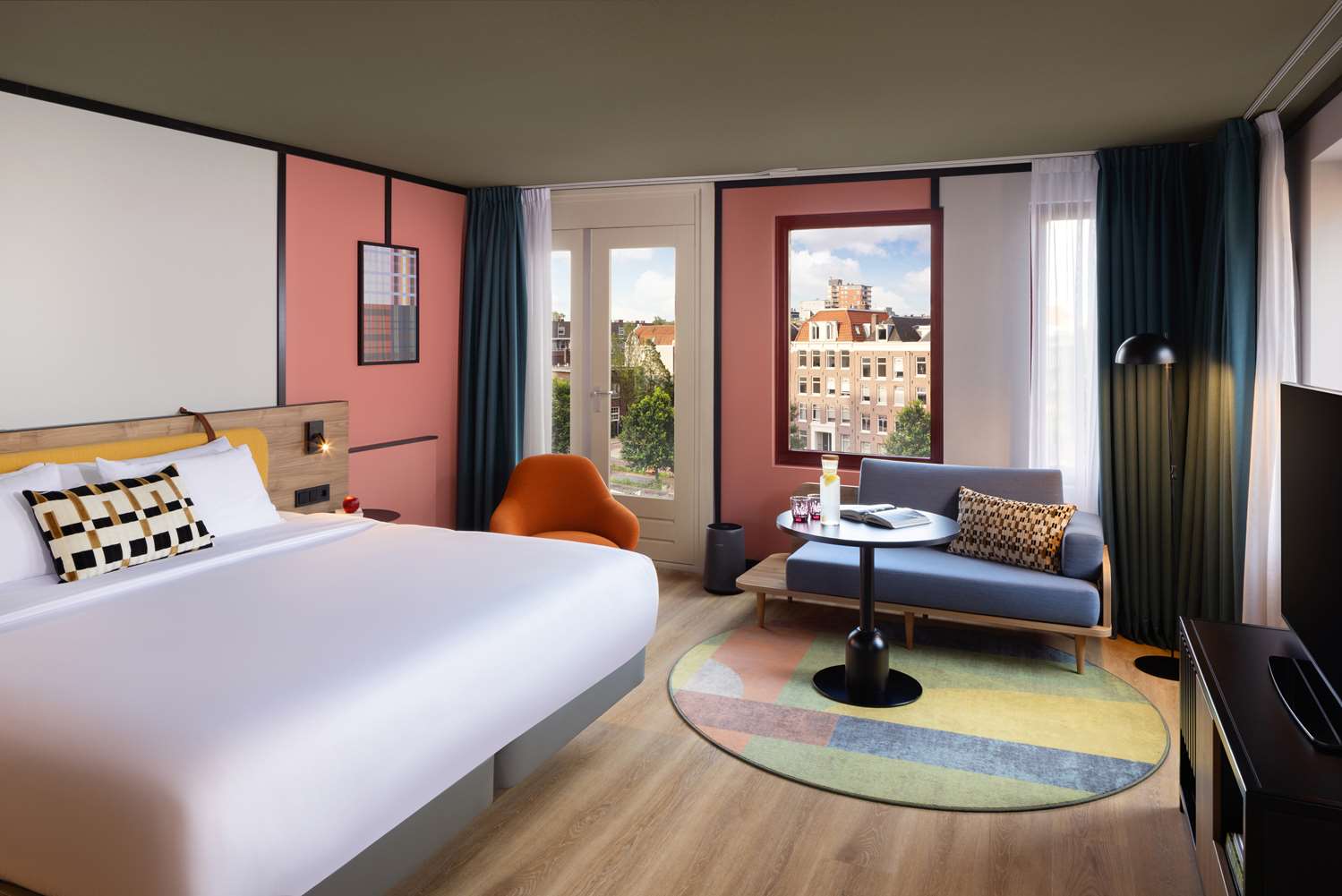 Superior Corner Room with Extrabed Adult