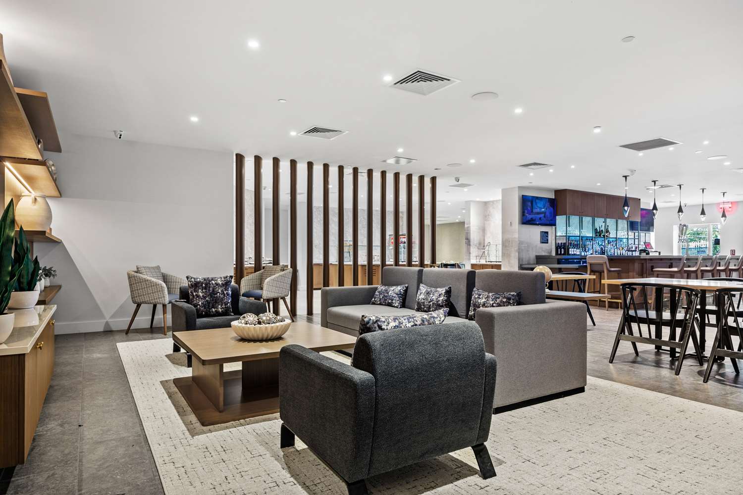DoubleTree by Hilton New York JFK Airport 2