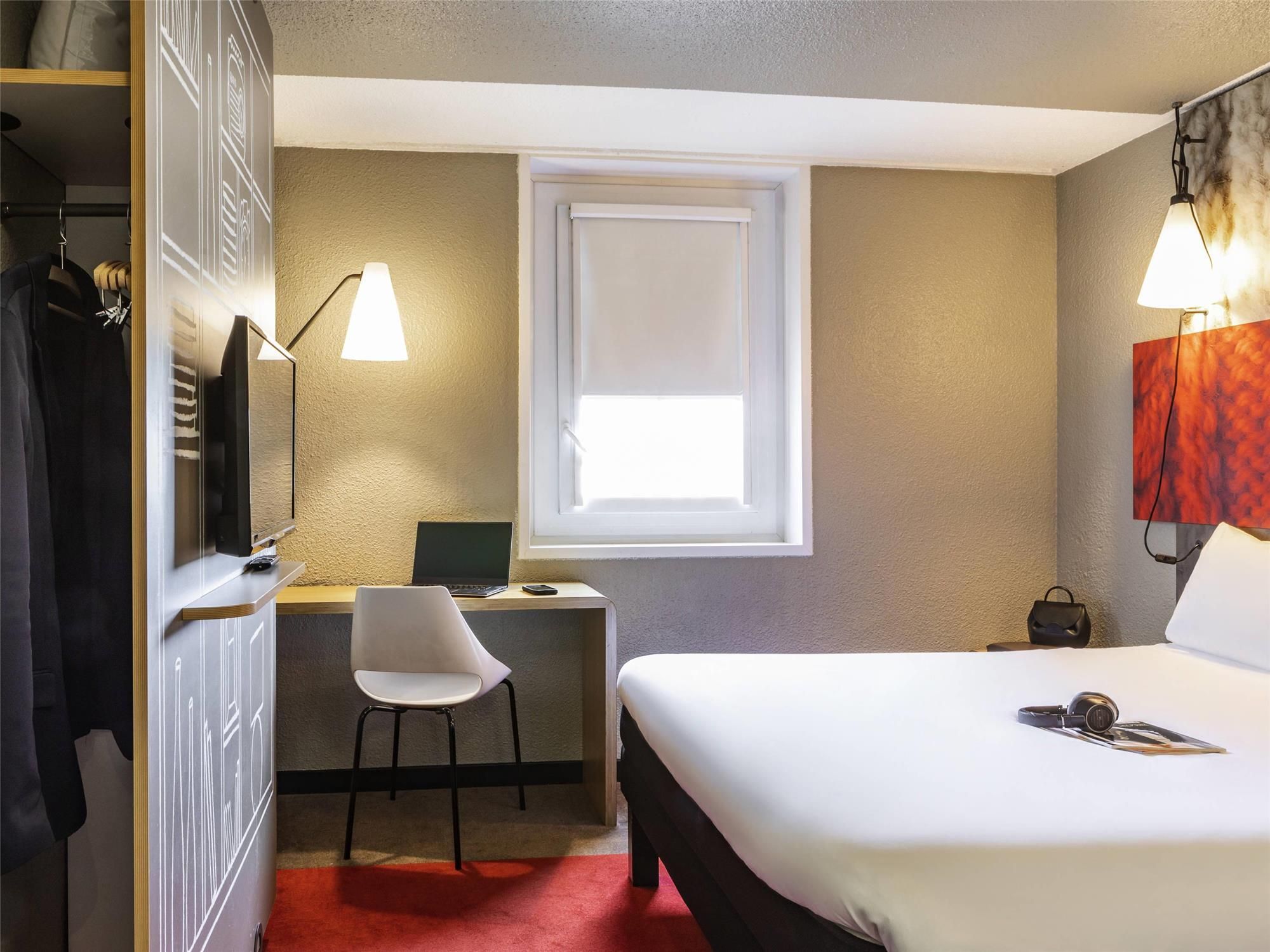 Standard Room with 1 double bed