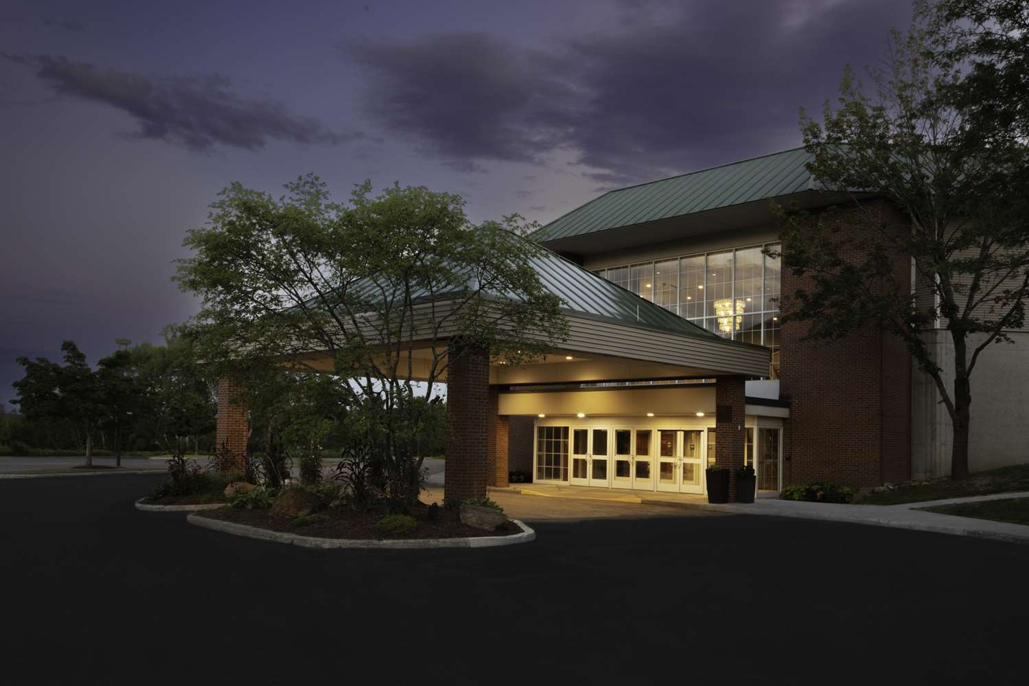 DoubleTree by Hilton Burlington Vermont 2