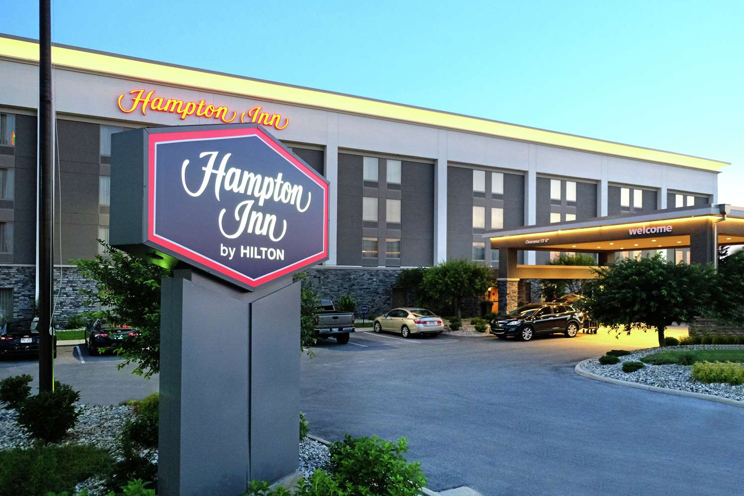 Hampton Inn Lima 1
