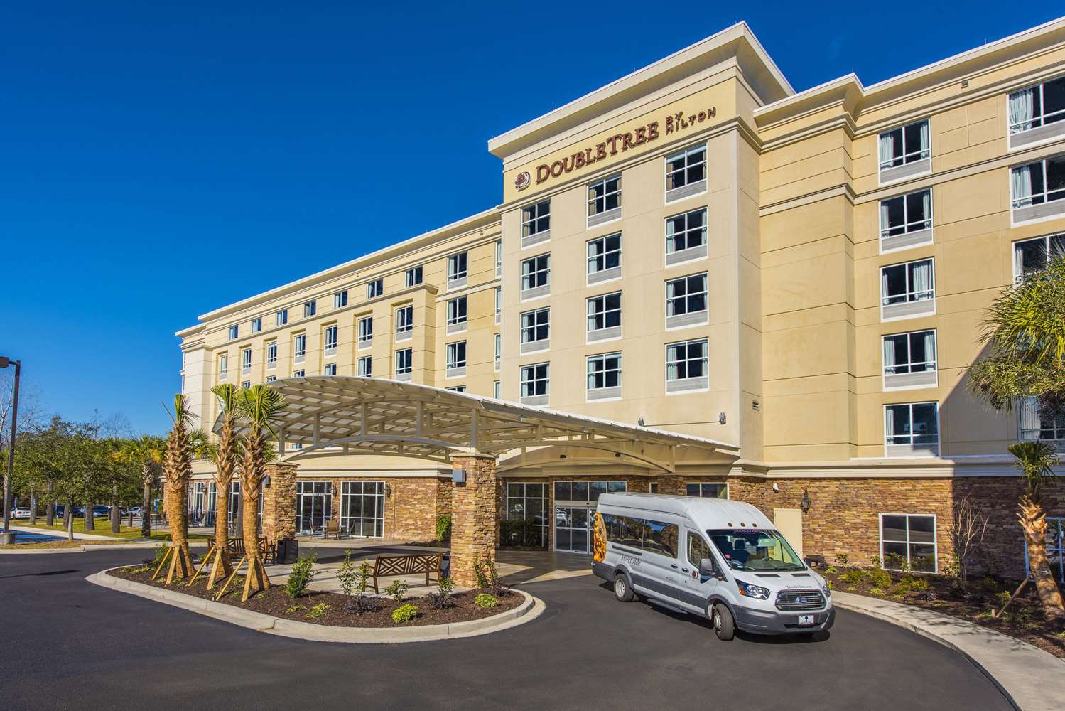 DoubleTree by Hilton North Charleston - Convention Center 1