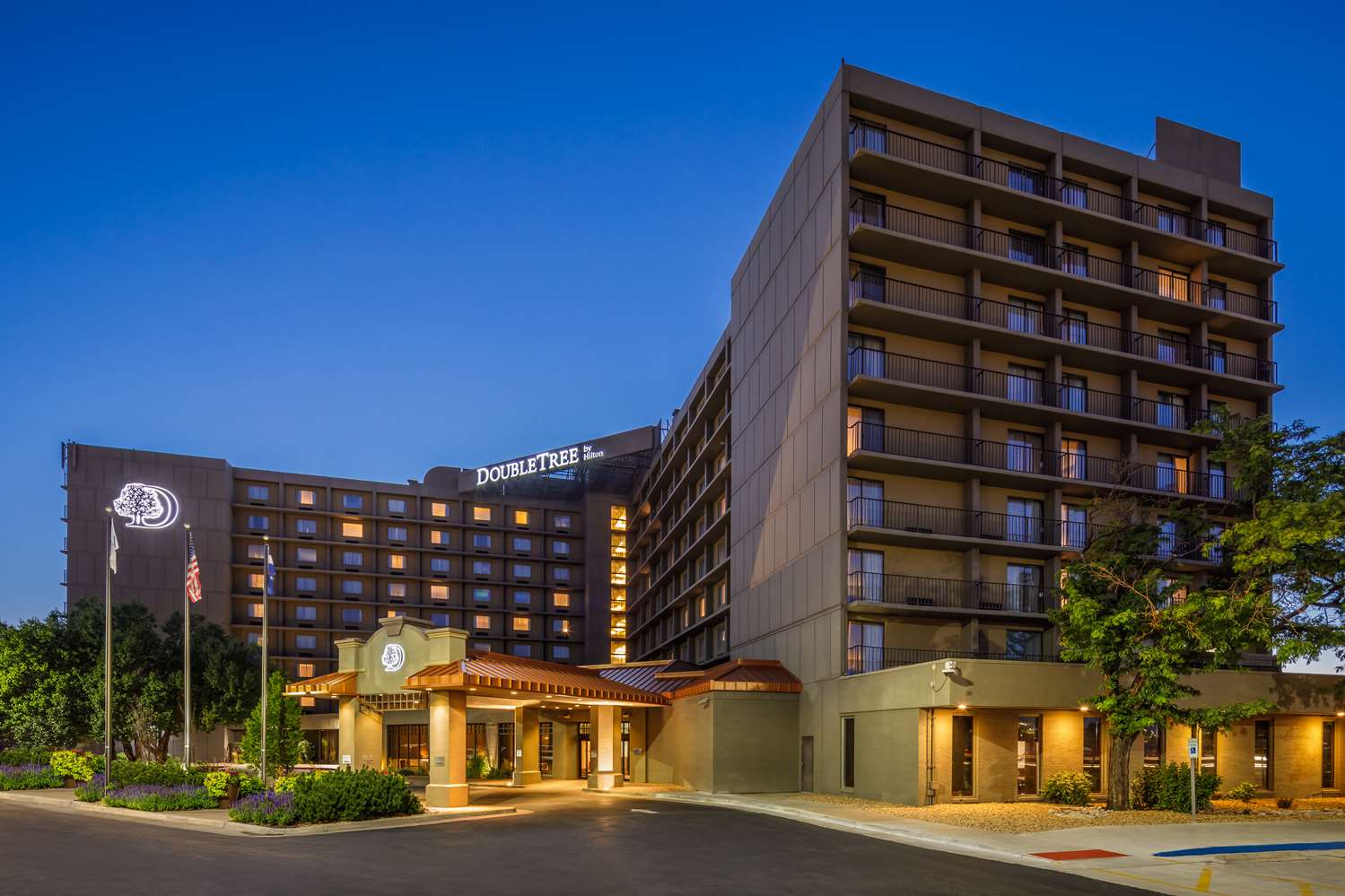 DoubleTree by Hilton Denver 2