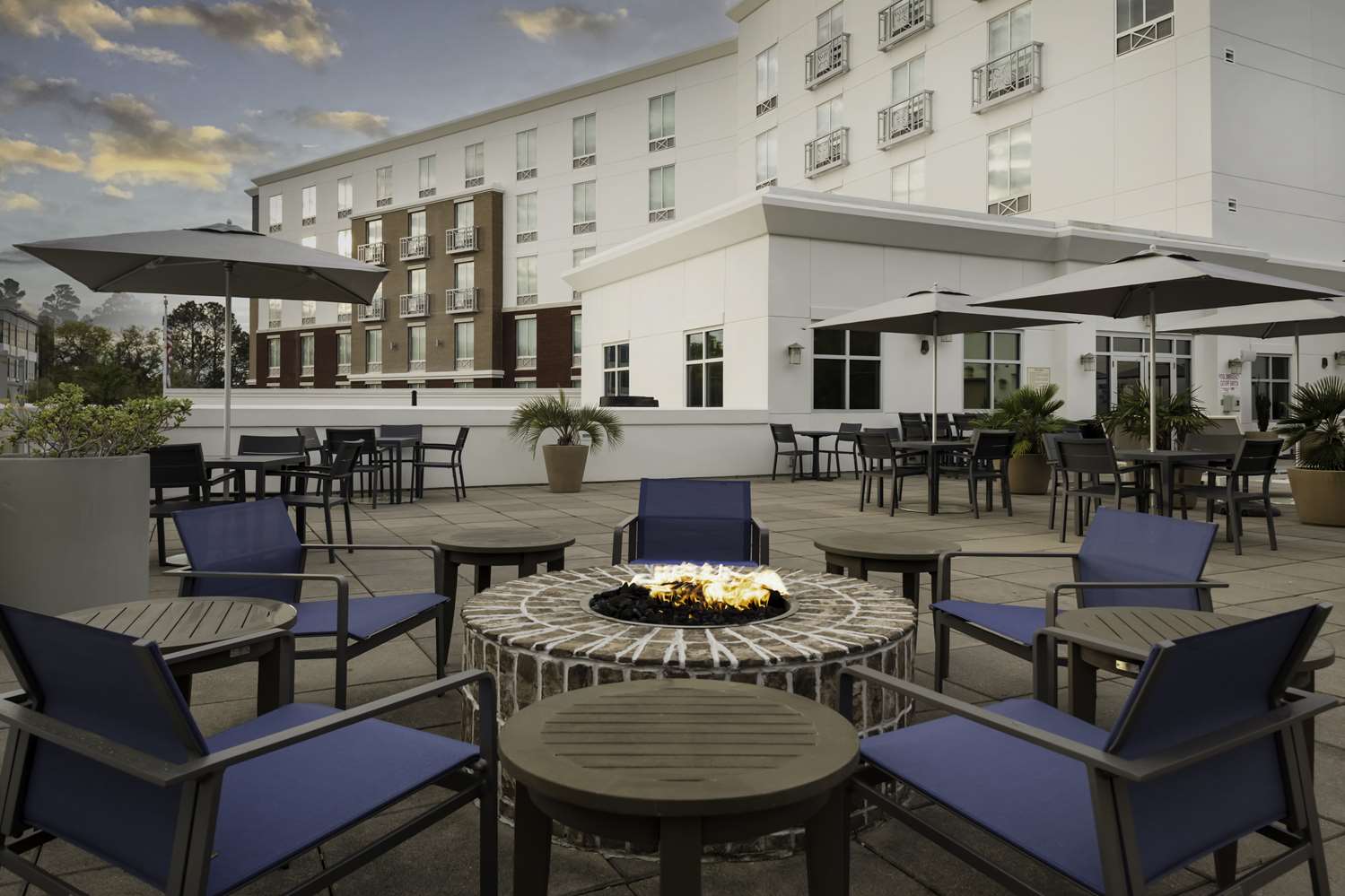 Hilton Garden Inn Charleston / Mt. Pleasant 2