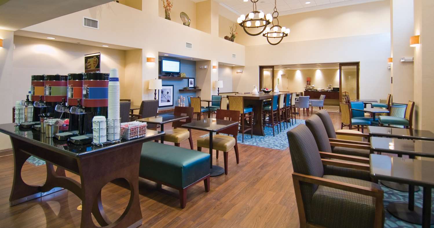 Hampton Inn & Suites Baton Rouge/Port Allen 2