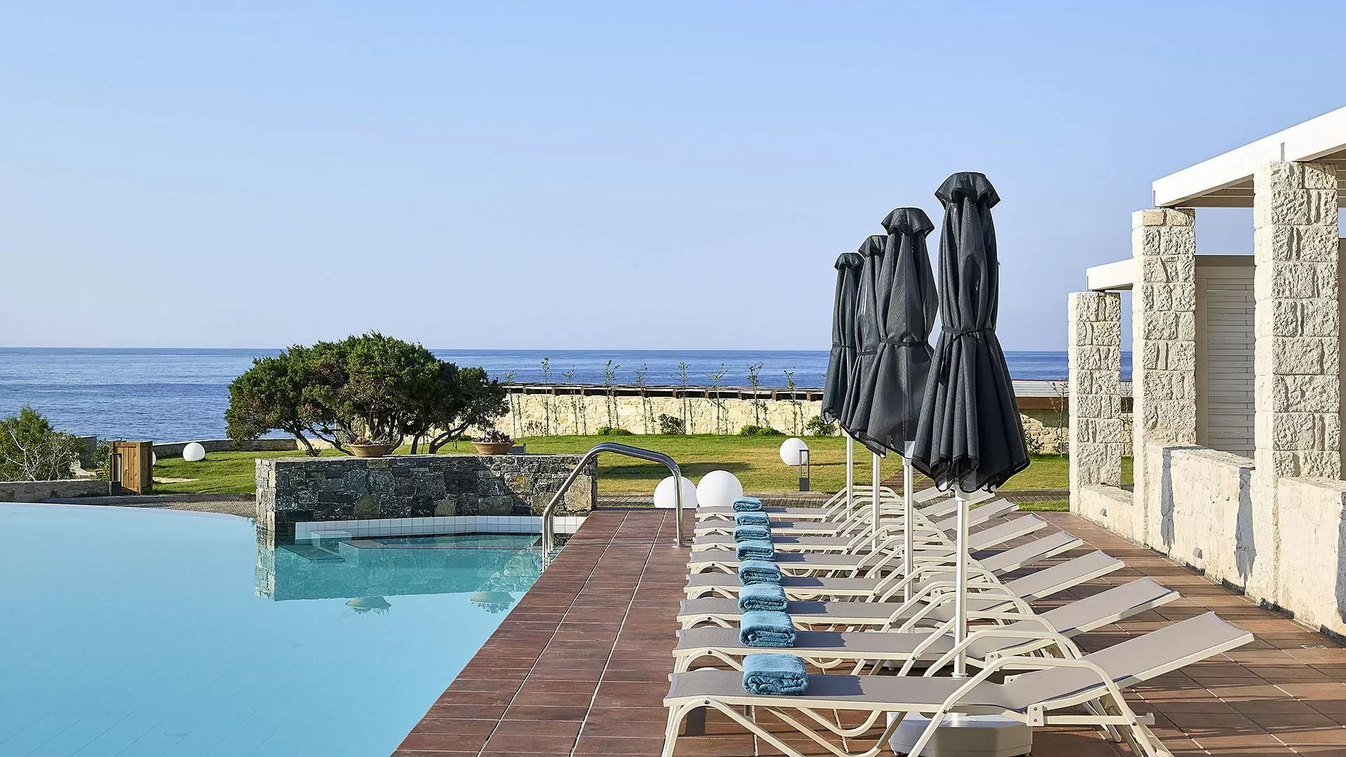 Kakkos Beach Hotel - Adults Only 1