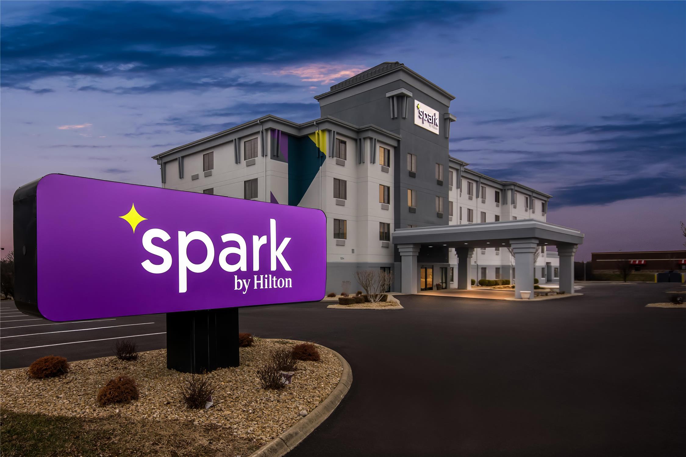 Spark by Hilton Cincinnati Fairfield 2