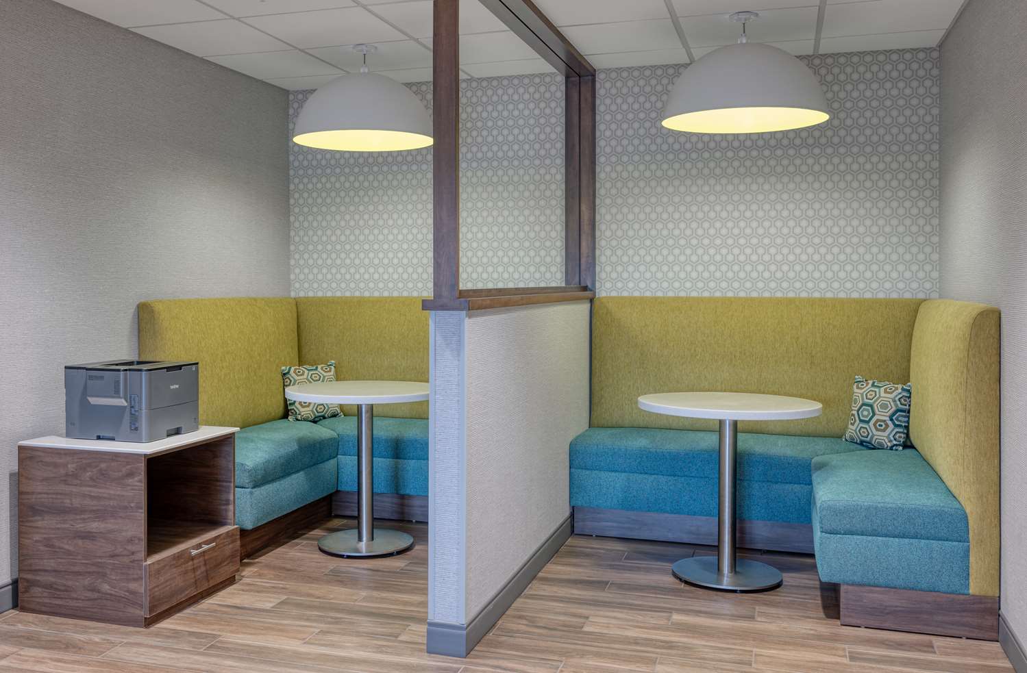 Hampton Inn Cleveland-Airport/Tiedeman Rd. 2