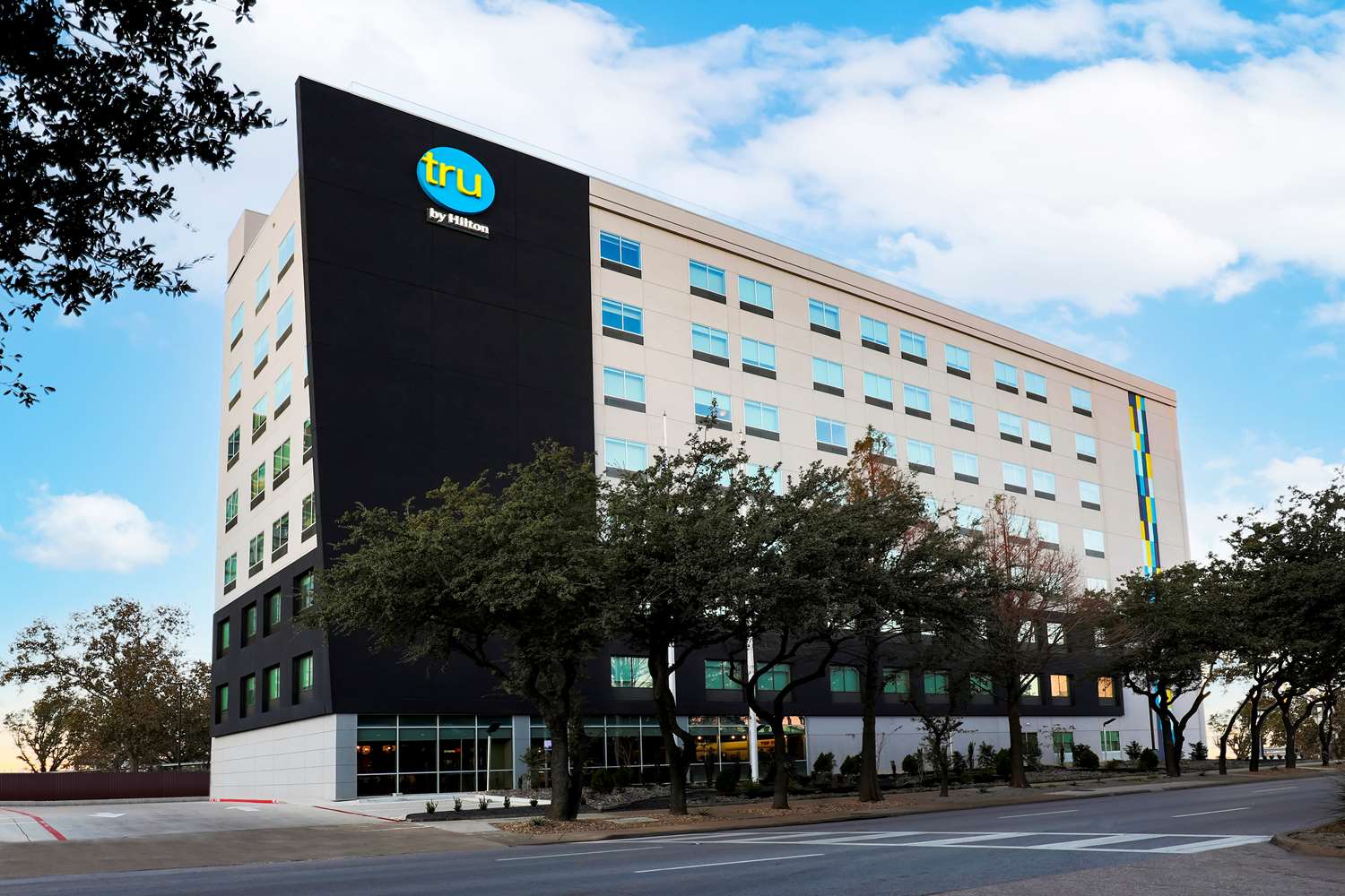 Paris - Dallas (TX) - Tru By Hilton Dallas Market Center - Dallas (TX)