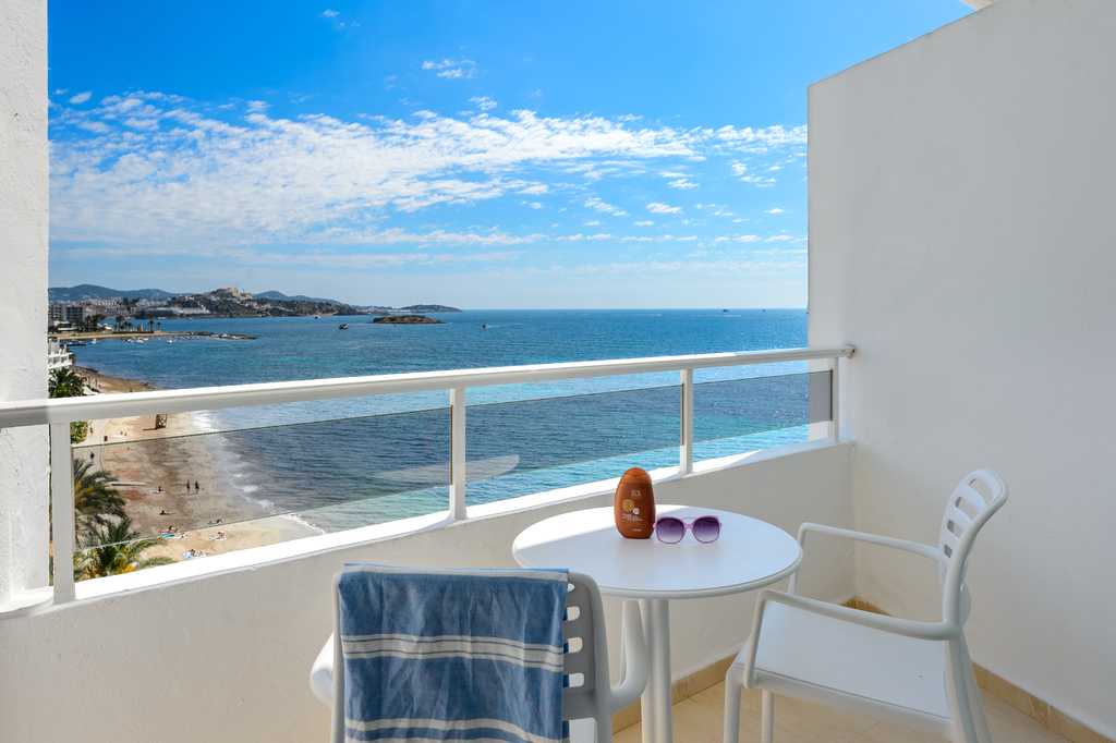 Twin Room with Panoramic View