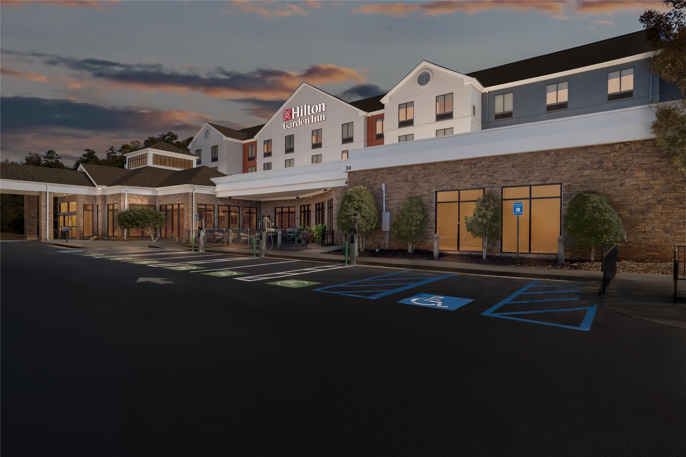 Hilton Garden Inn Cartersville 2