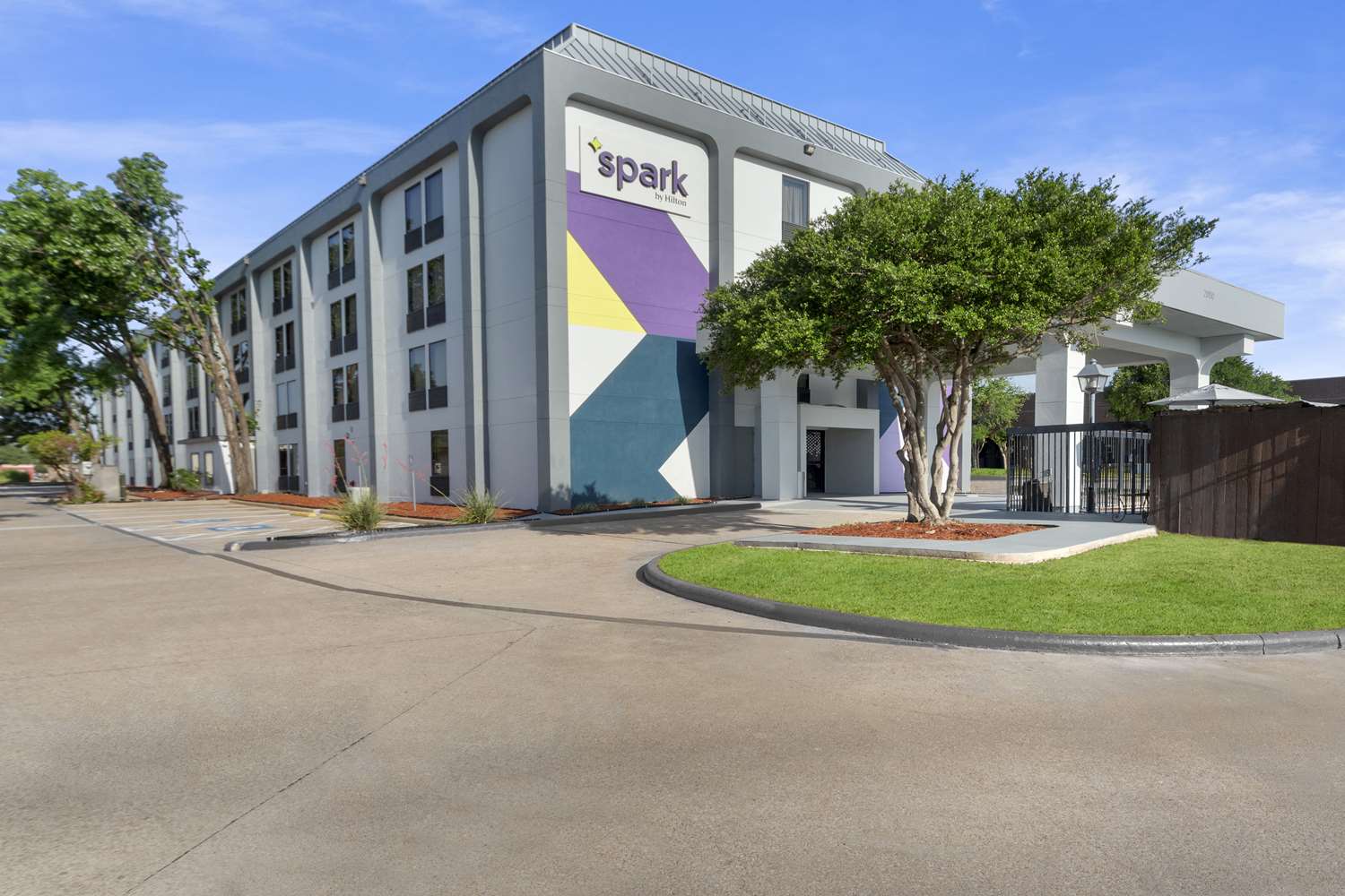 Spark by Hilton Grand Prairie 2