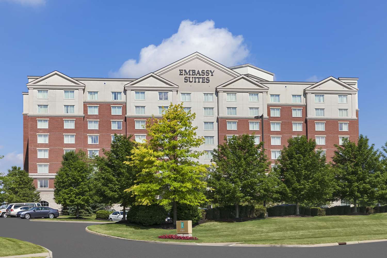 Embassy Suites by Hilton Cleveland Rockside 1