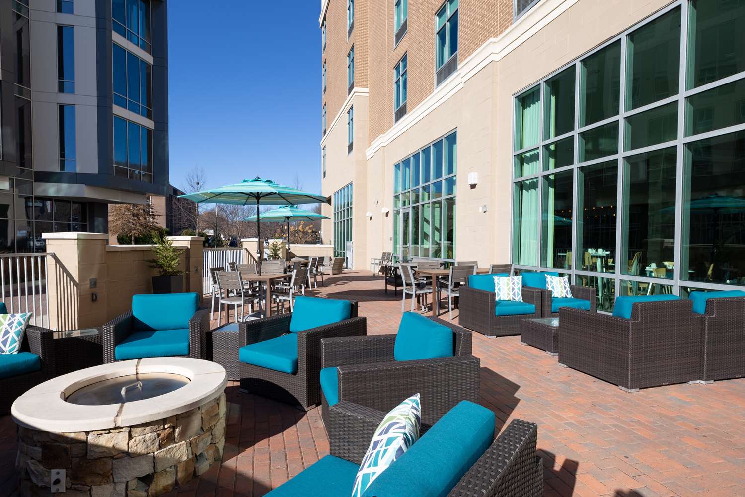 Hilton Garden Inn Asheville Downtown 2