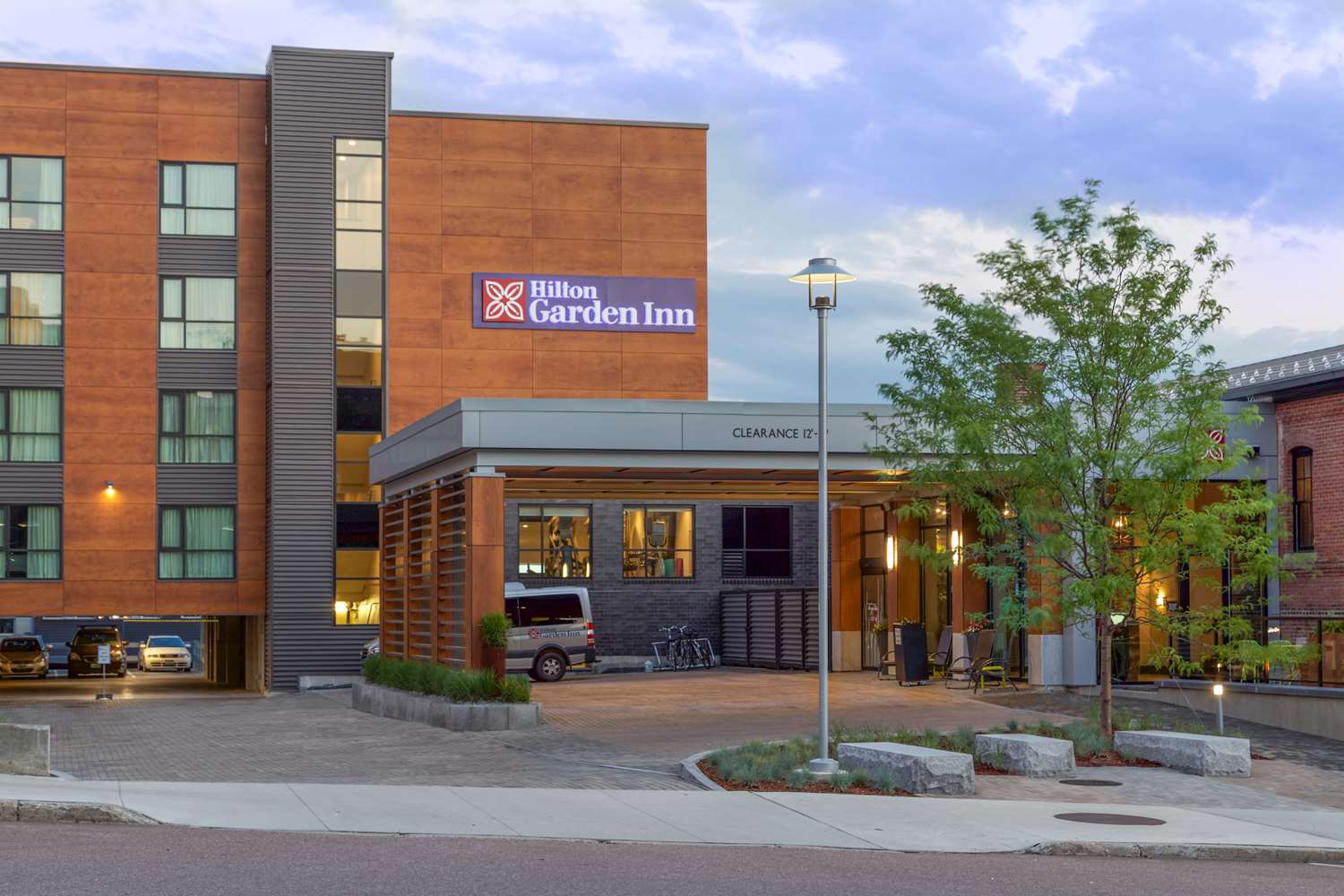 Hilton Garden Inn Burlington Downtown 2