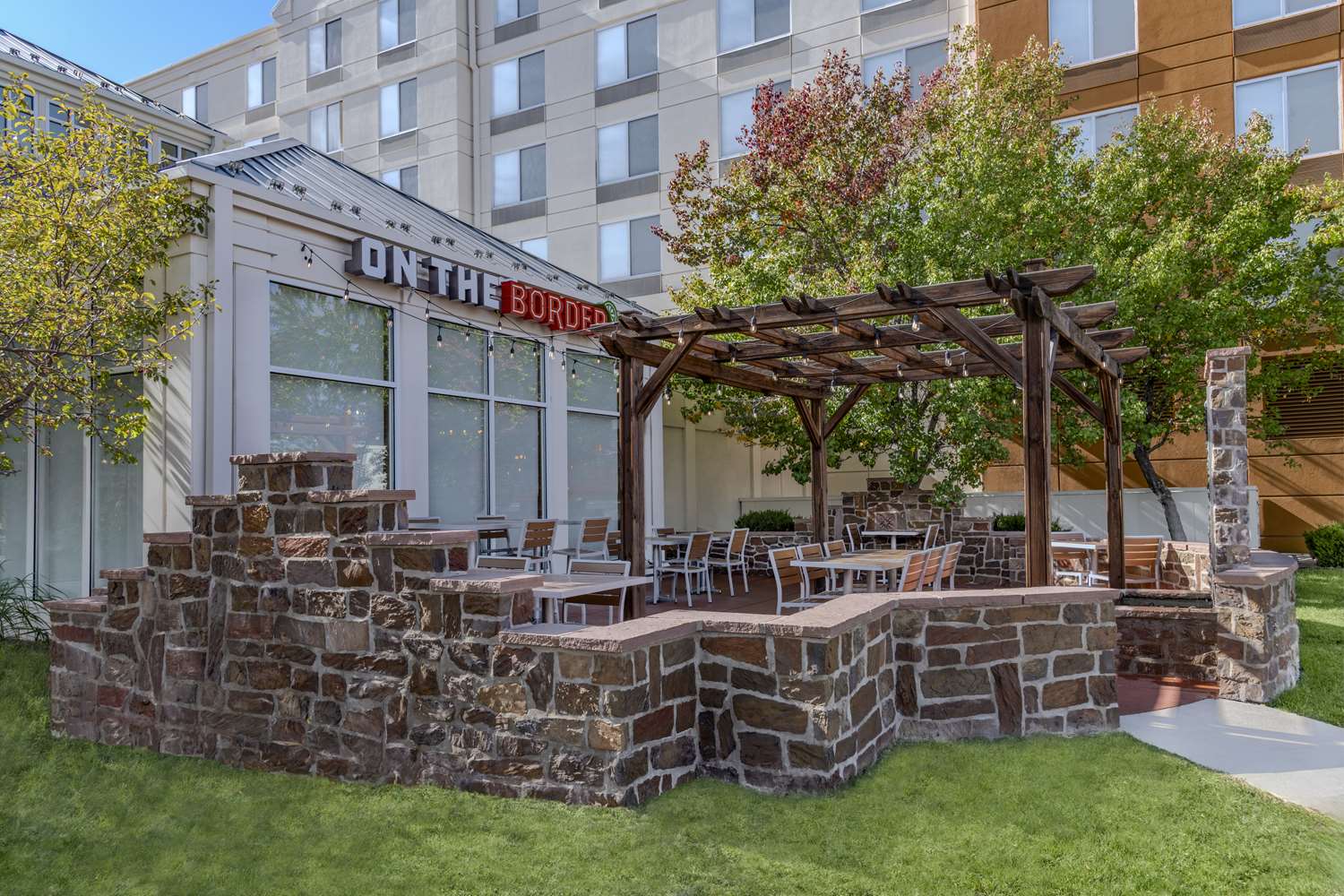 Hilton Garden Inn Denver Airport 2
