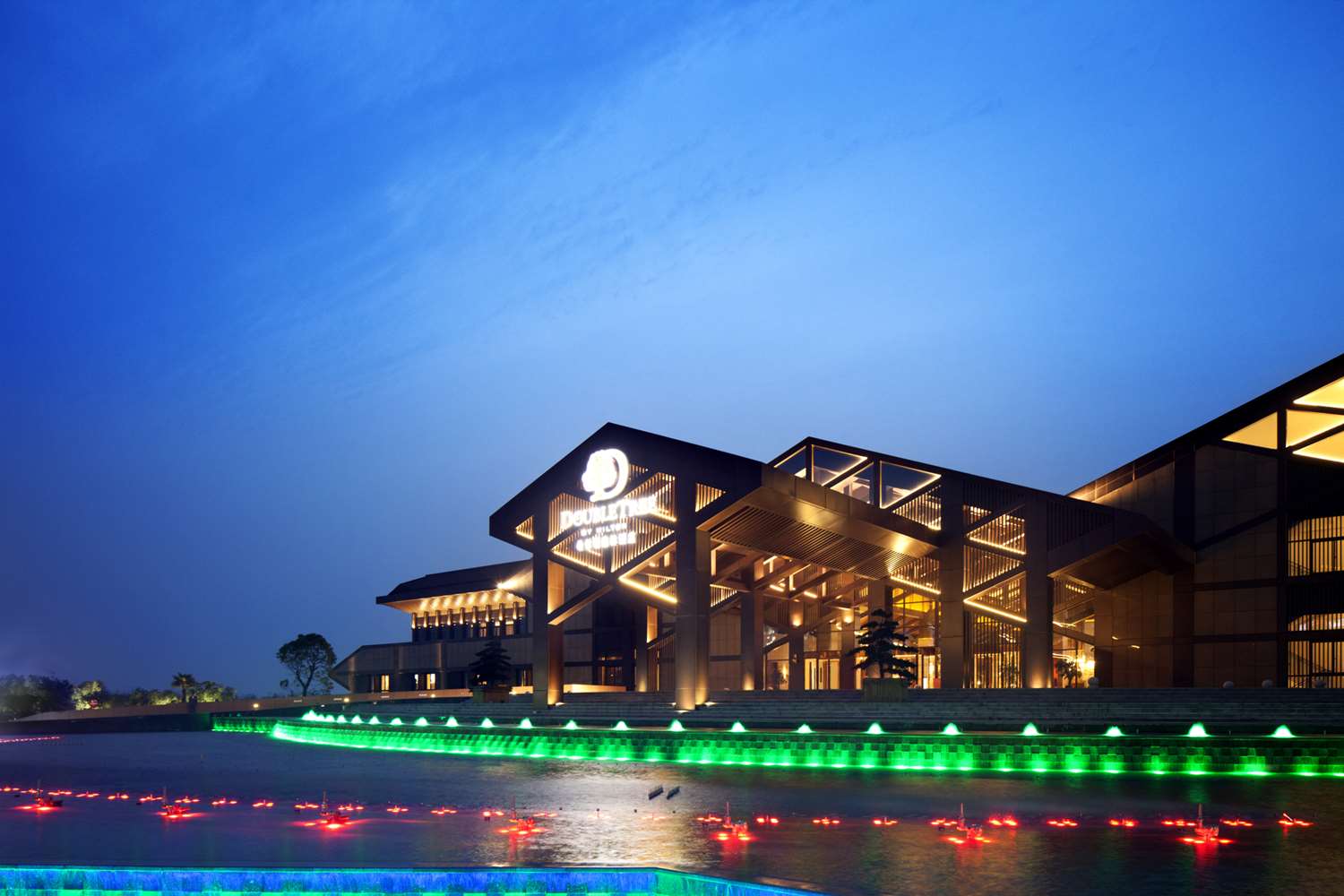 DoubleTree by Hilton Jiaxing 2