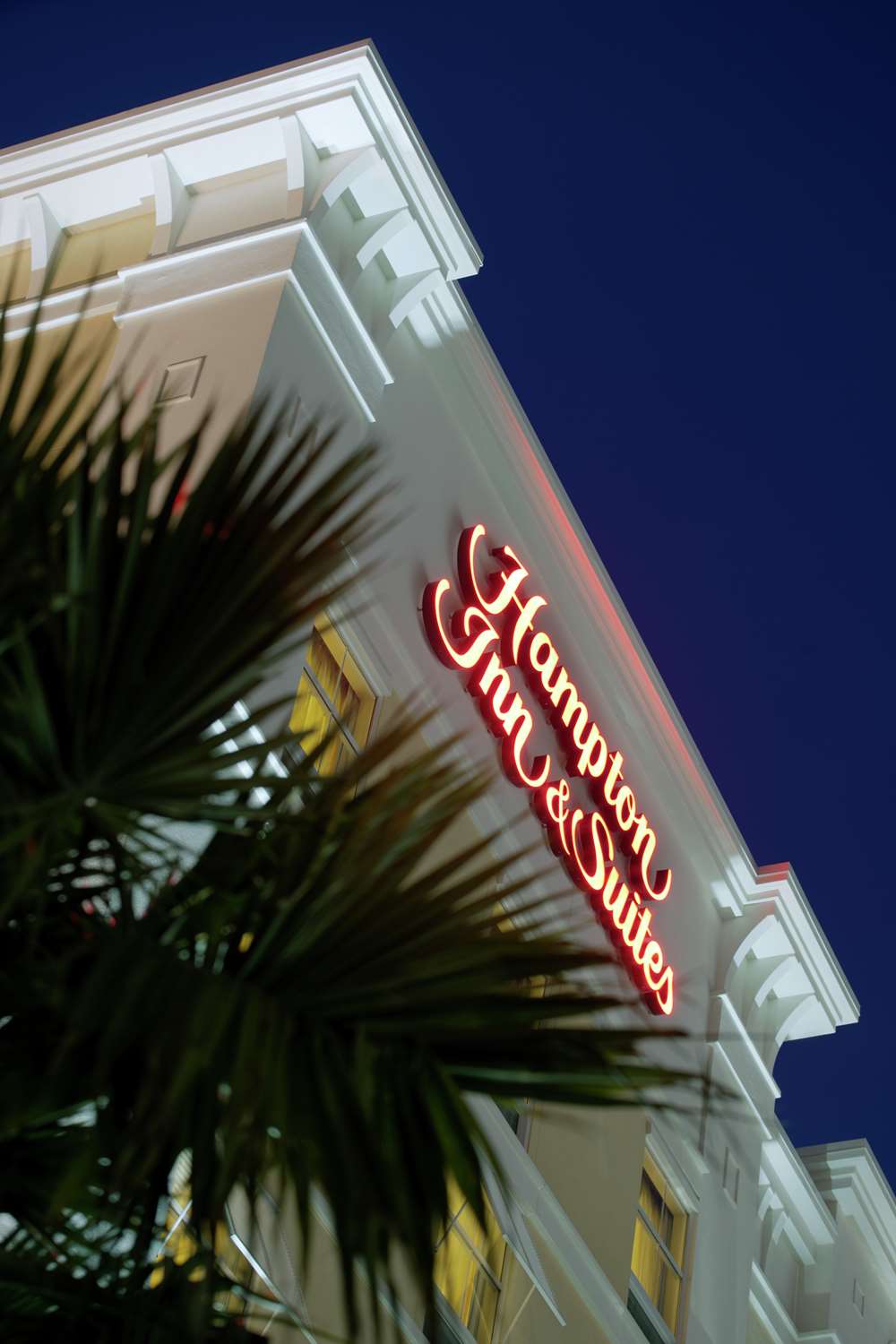 Hampton Inn & Suites Savannah/Midtown 2