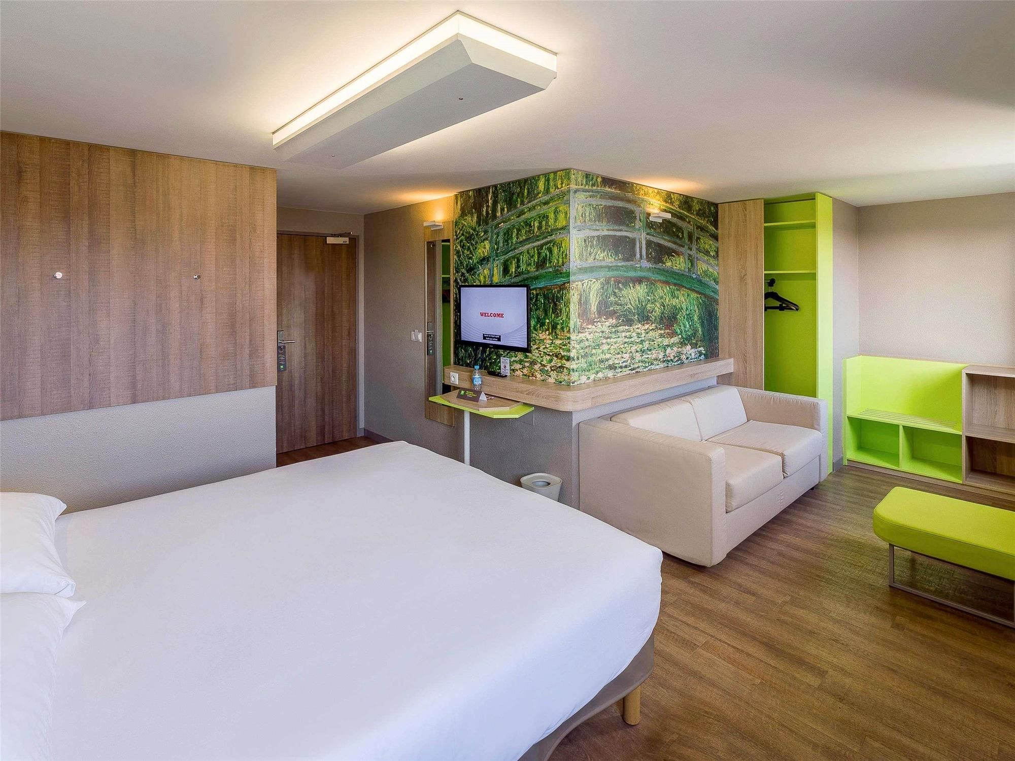 Suite, familiar