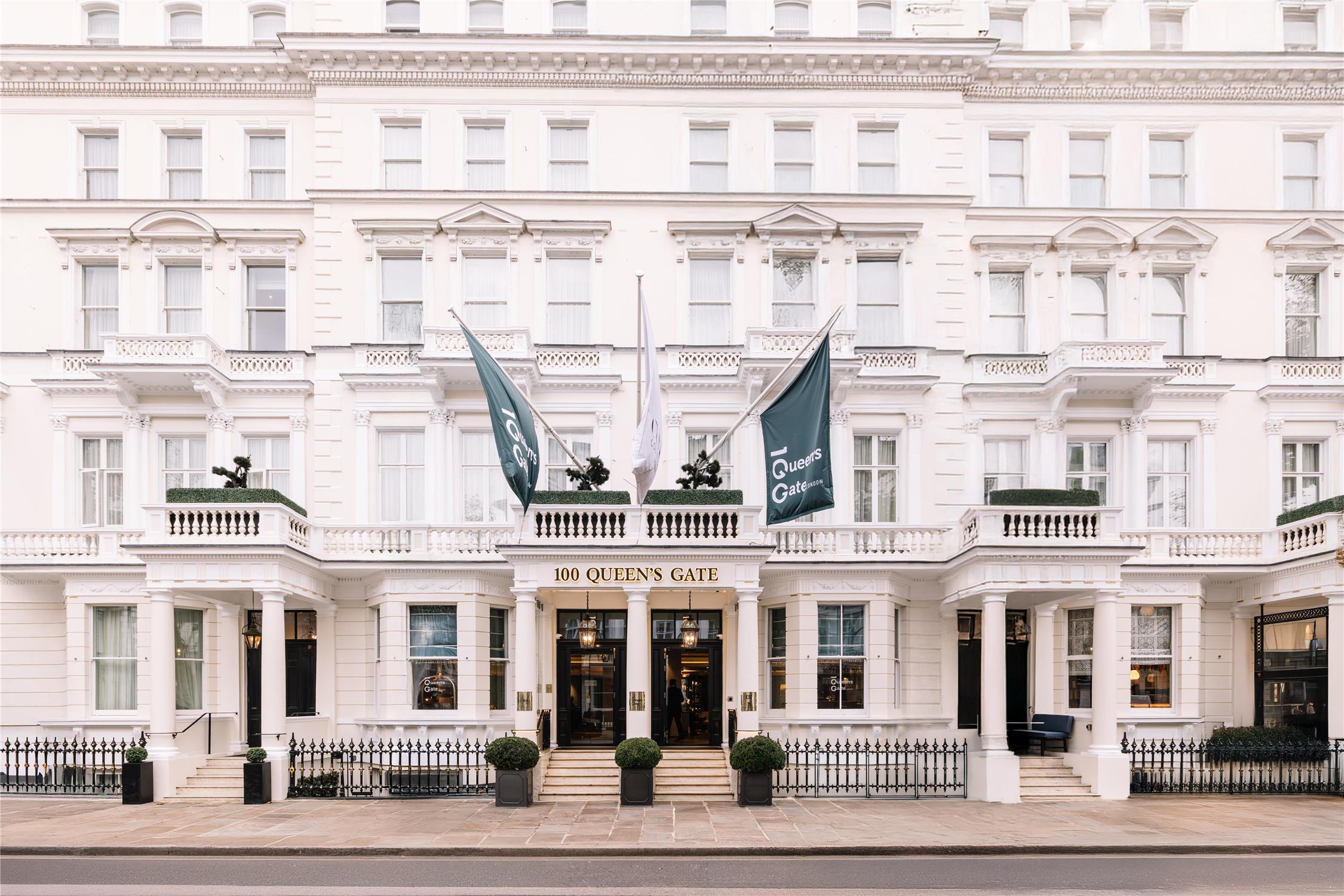 100 Queen's Gate Hotel London, Curio Collection by Hilton 1