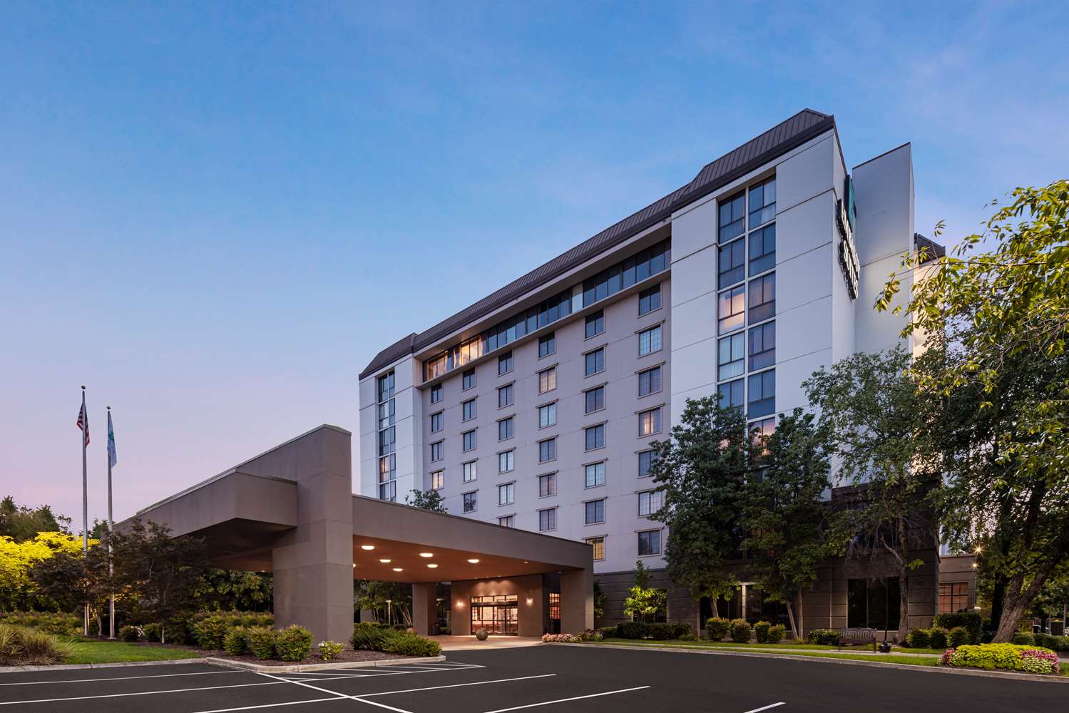 Embassy Suites by Hilton Nashville-Airport 2