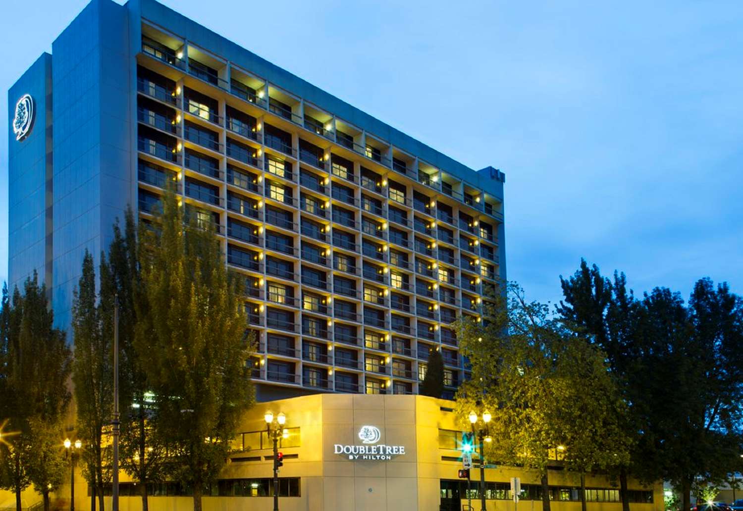 DoubleTree by Hilton Portland 1