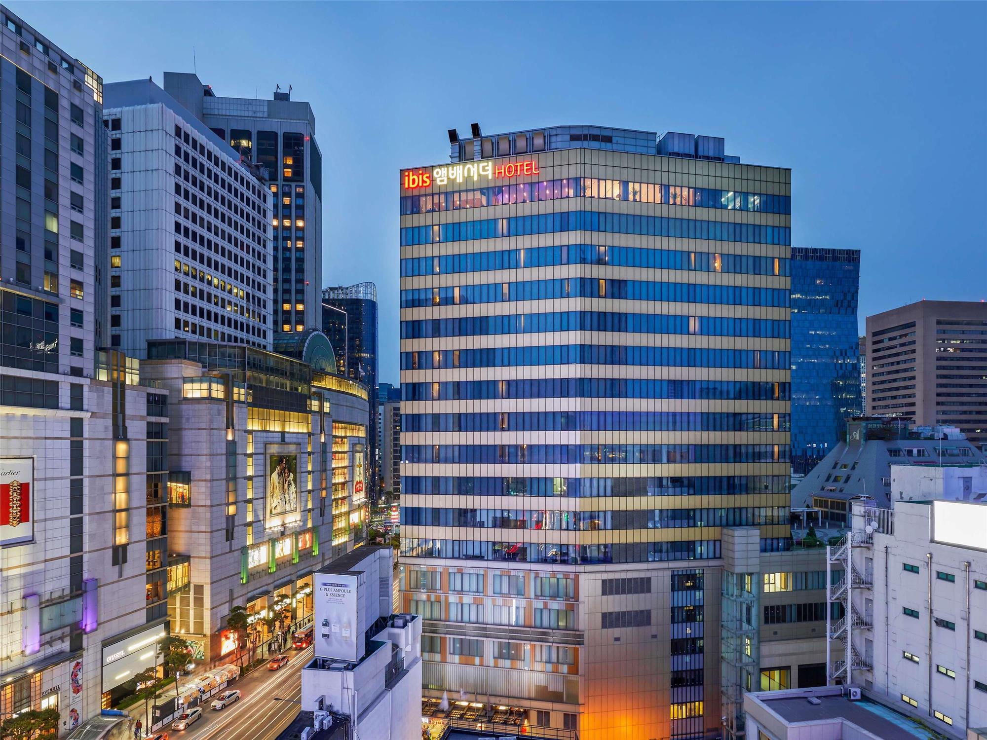 Ibis Ambassador Myeongdong 1