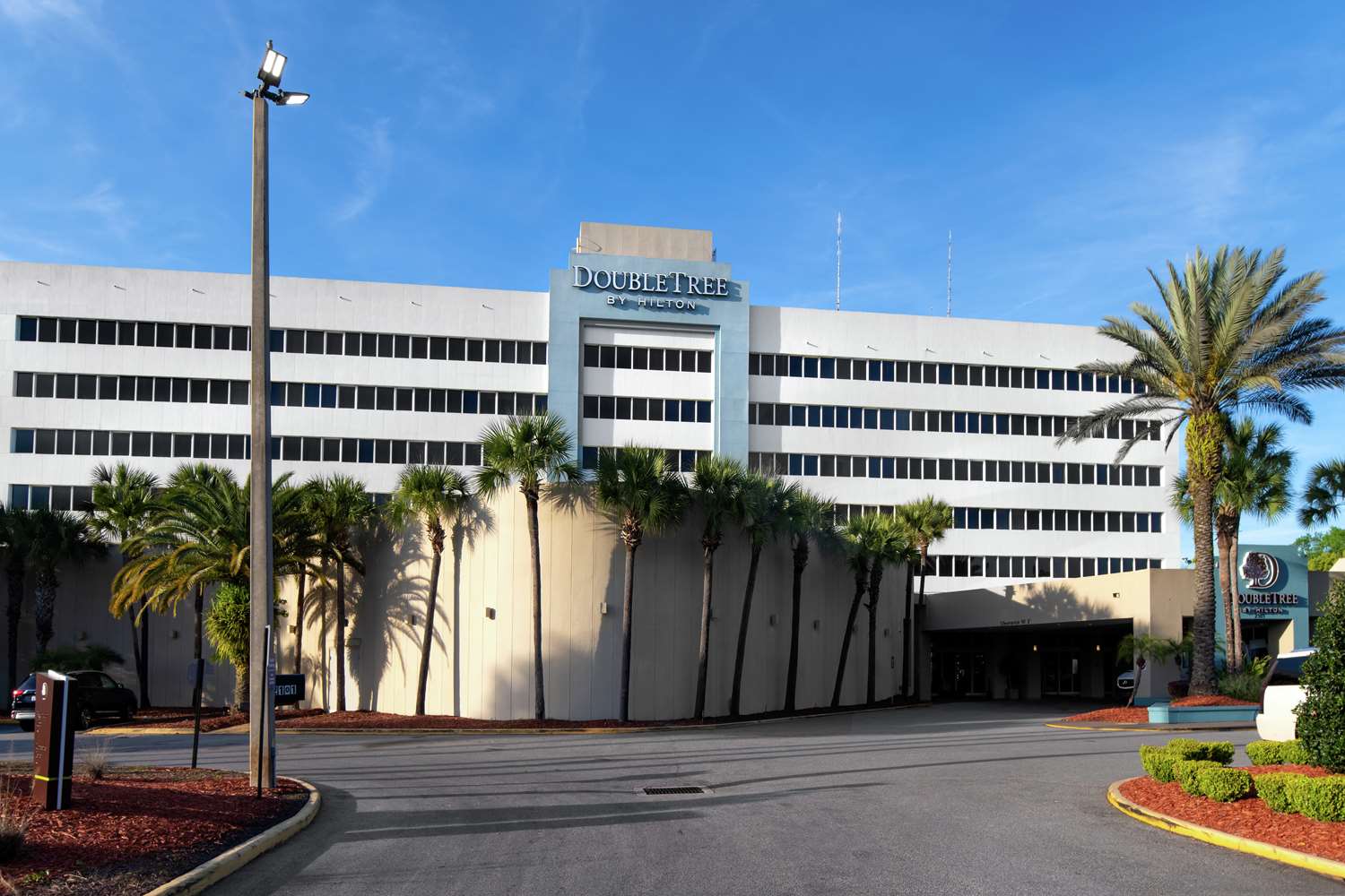 DoubleTree by Hilton Jacksonville Airport 2