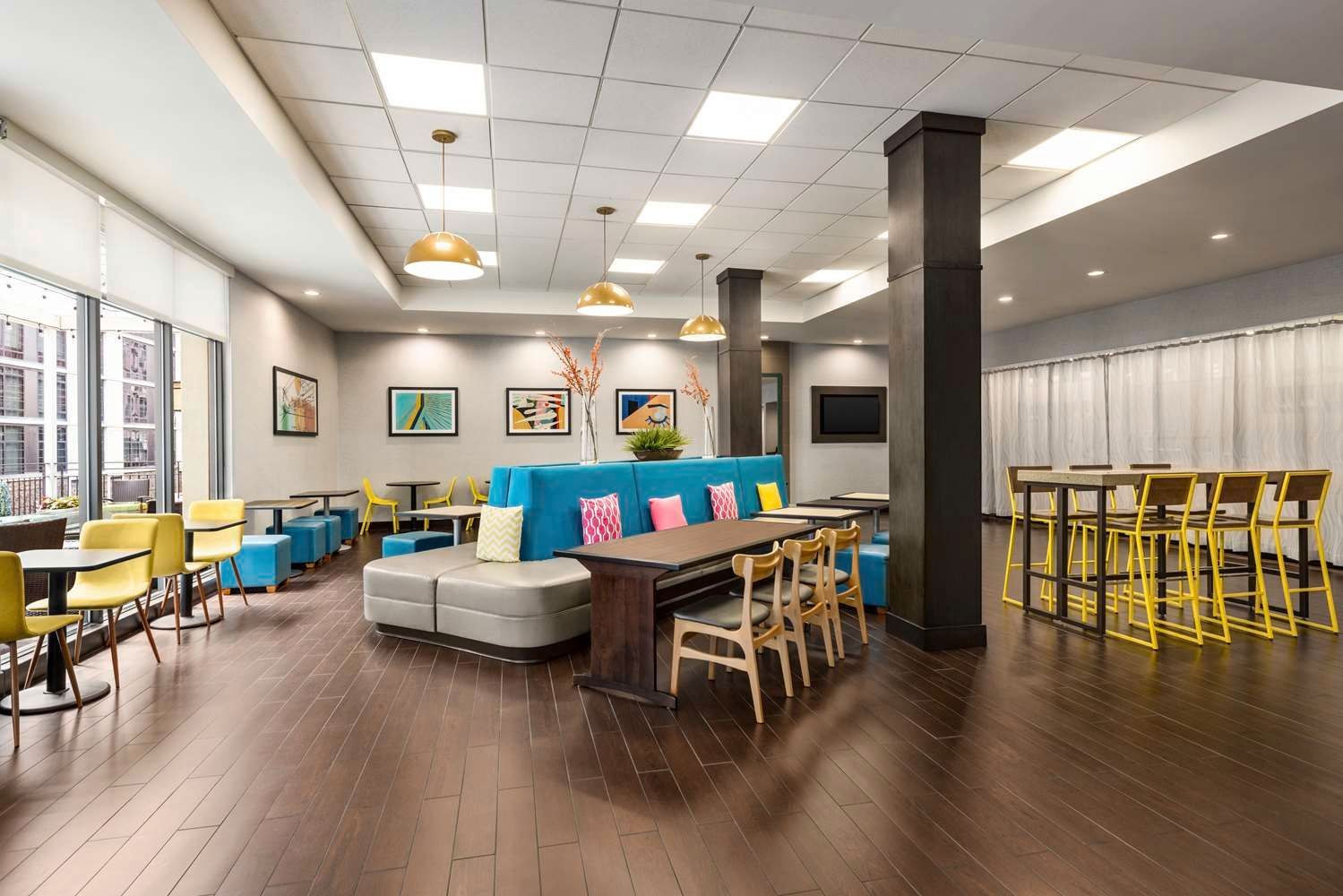 Home2 Suites by Hilton New York Long Island City, NY 1