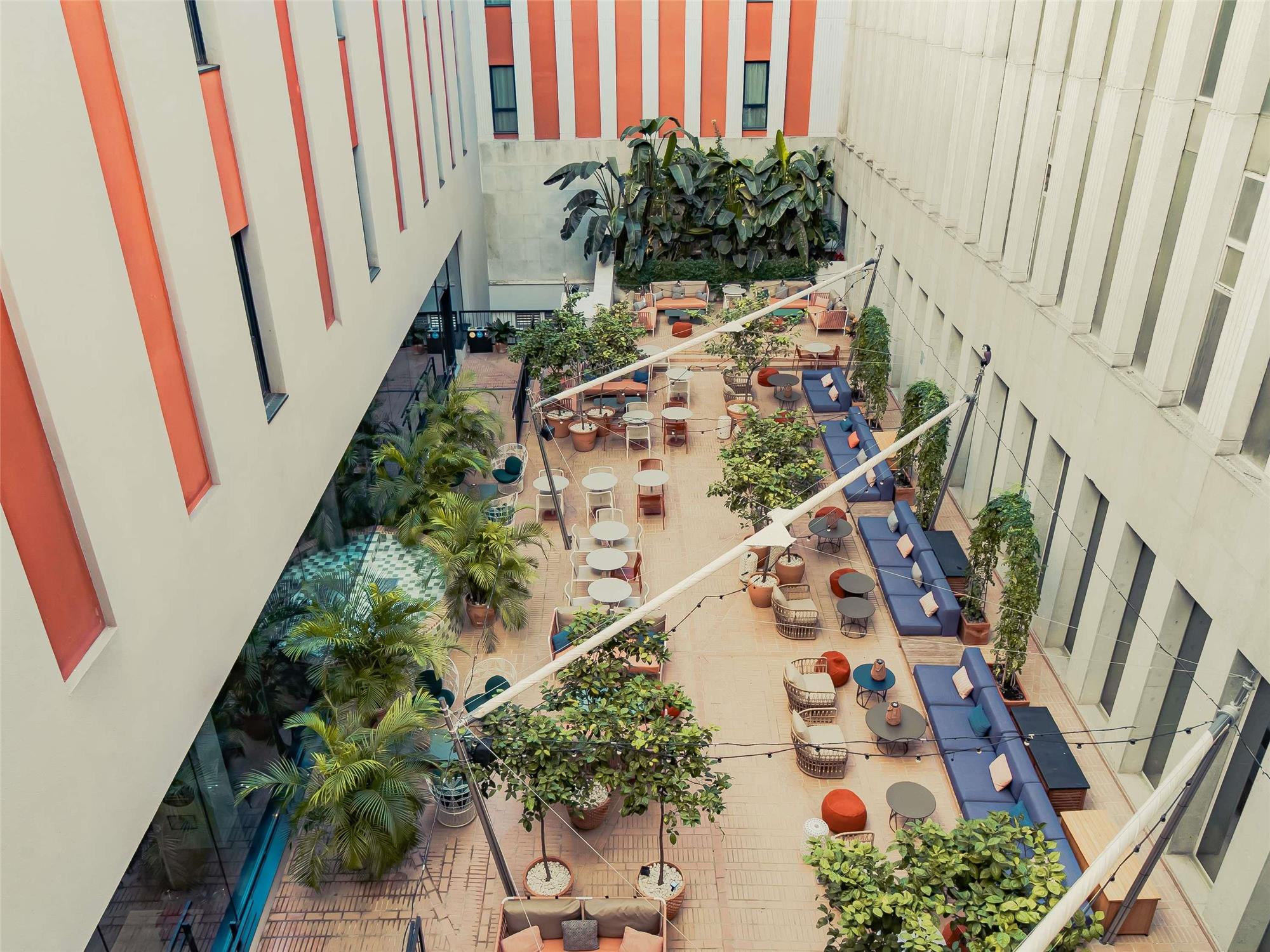 Ibis Styles Sevilla City Santa Justa 2