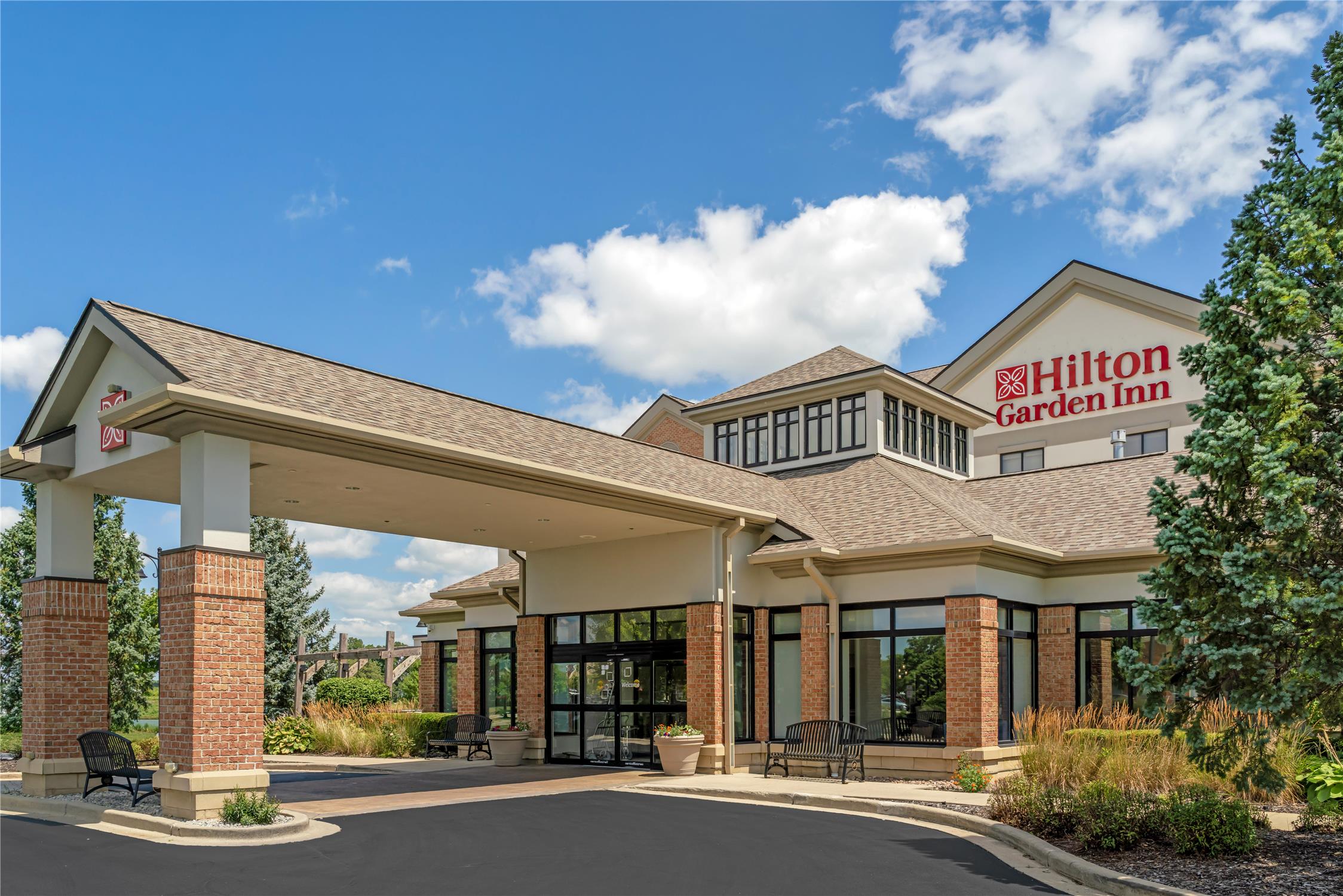 Hilton Garden Inn Oconomowoc 1
