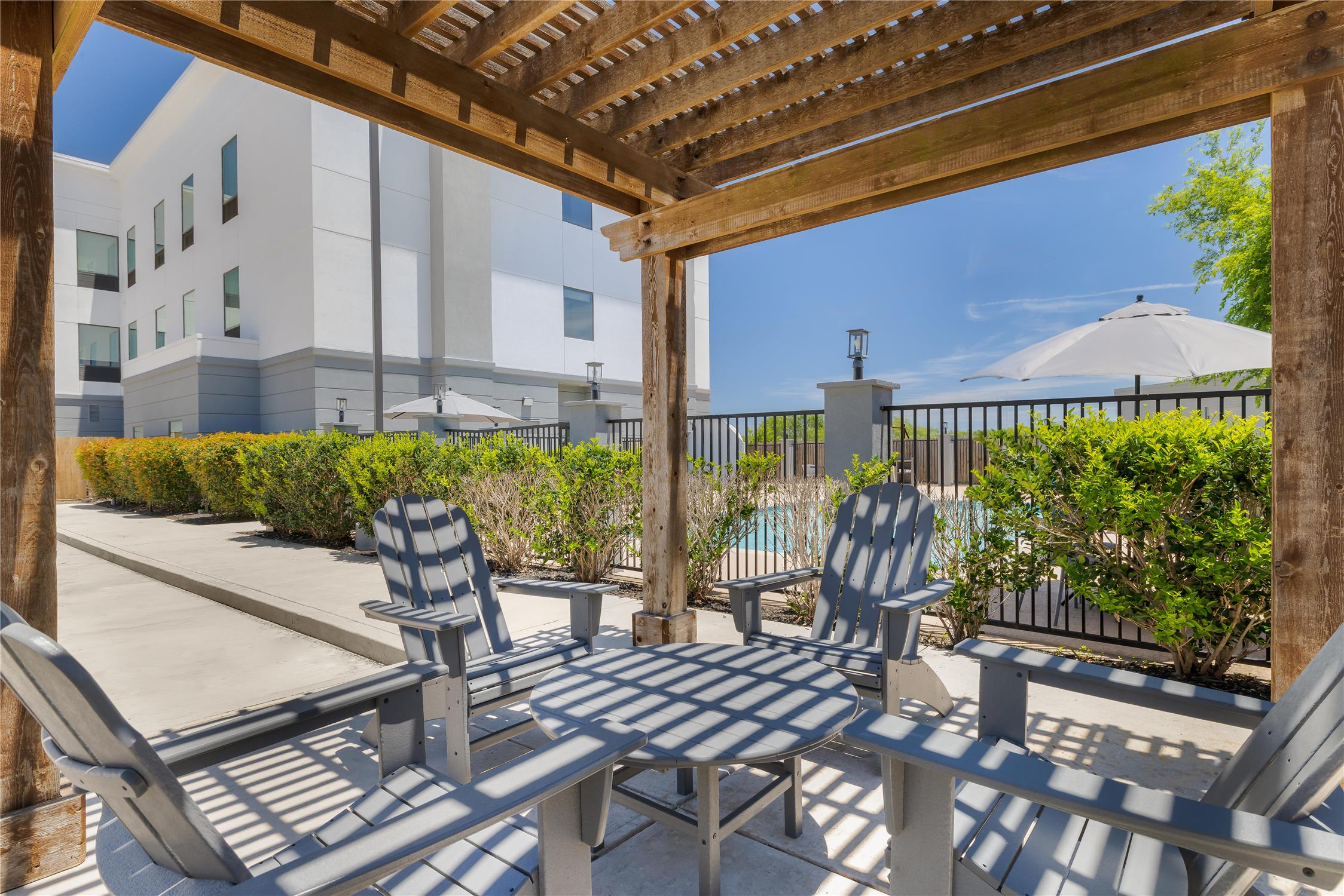 Hampton Inn Pleasanton 2