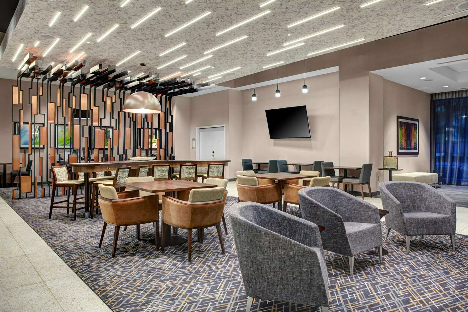 Homewood Suites by Hilton Richmond-Downtown 1
