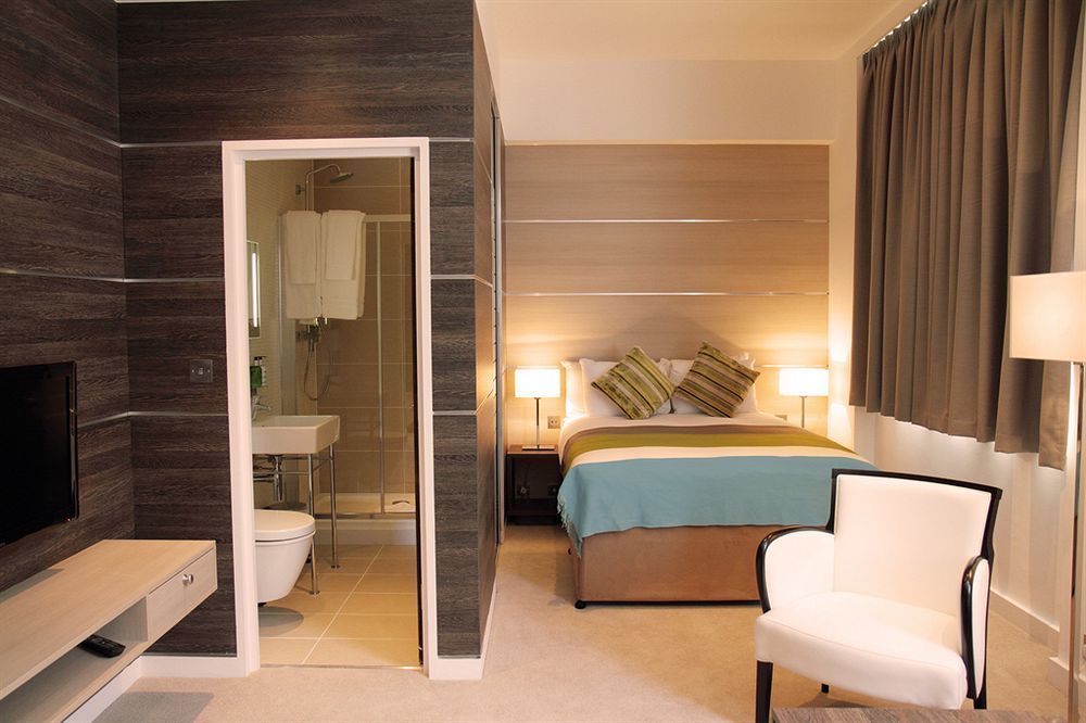 The Wesley Euston 1