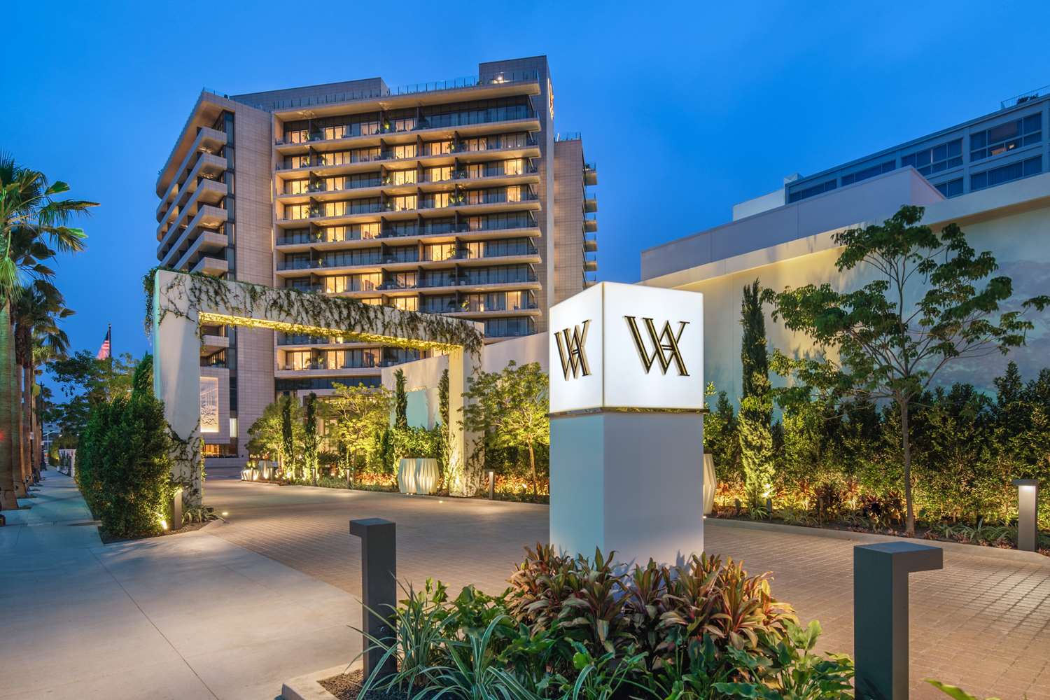 Waldorf Astoria Beverly Hills 1