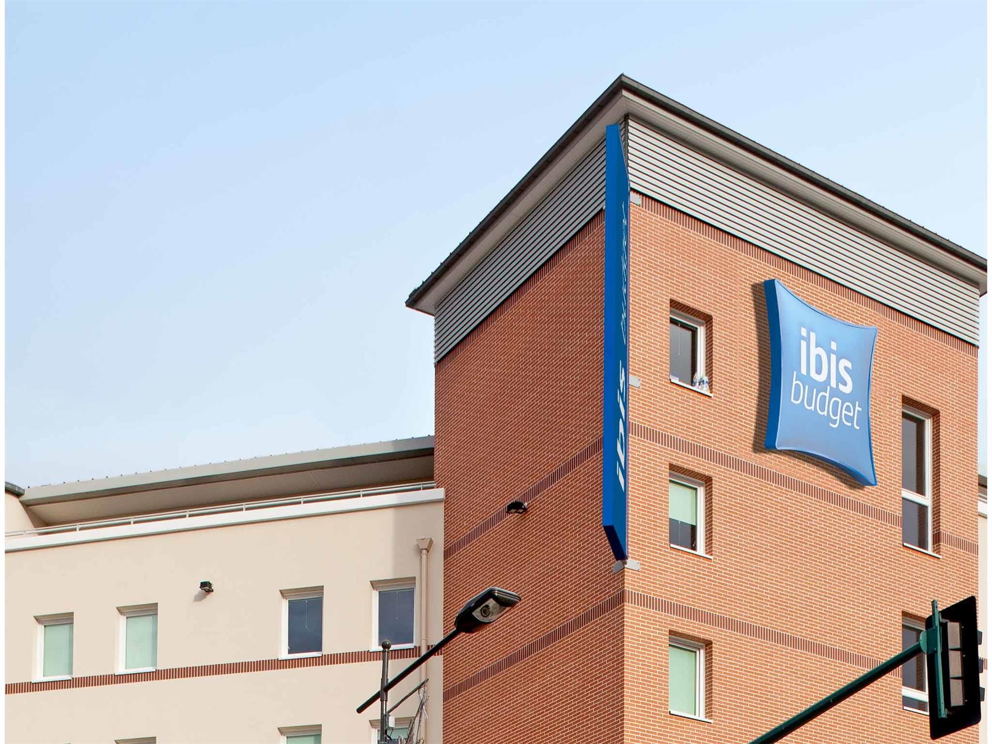 ibis budget Mantes-la-Jolie Sully 1