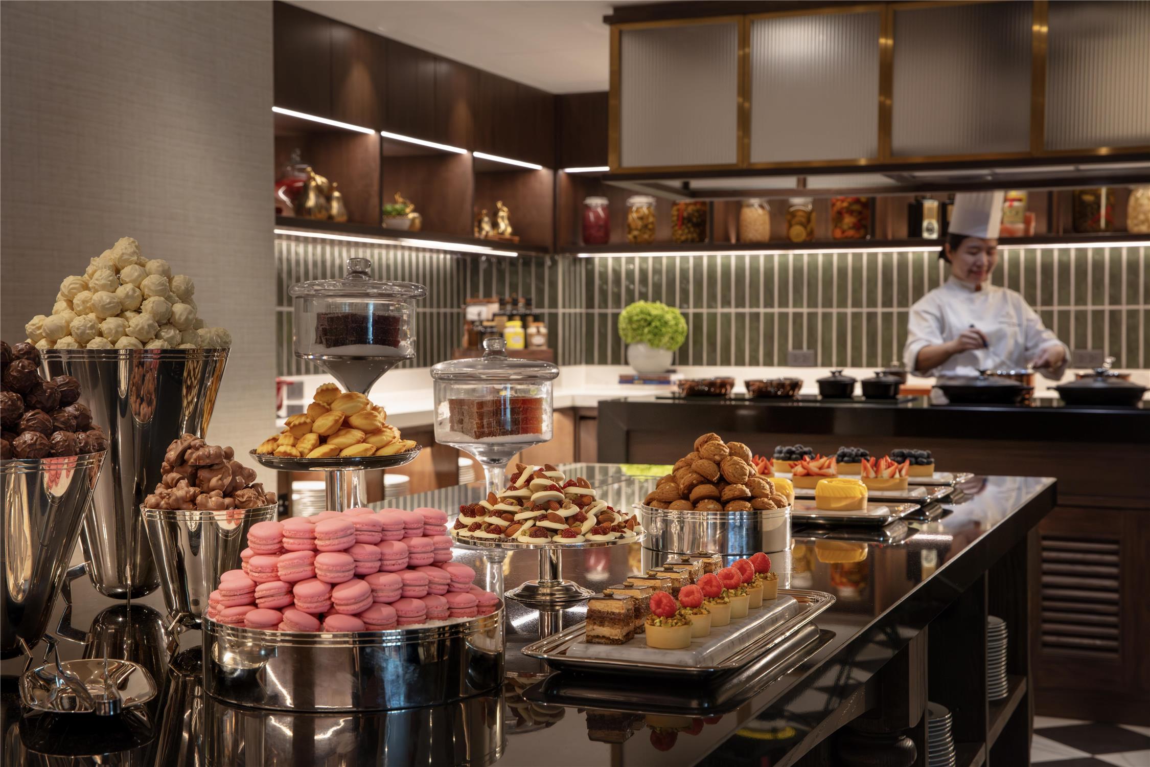 Anantara Siam Bangkok Hotel 1