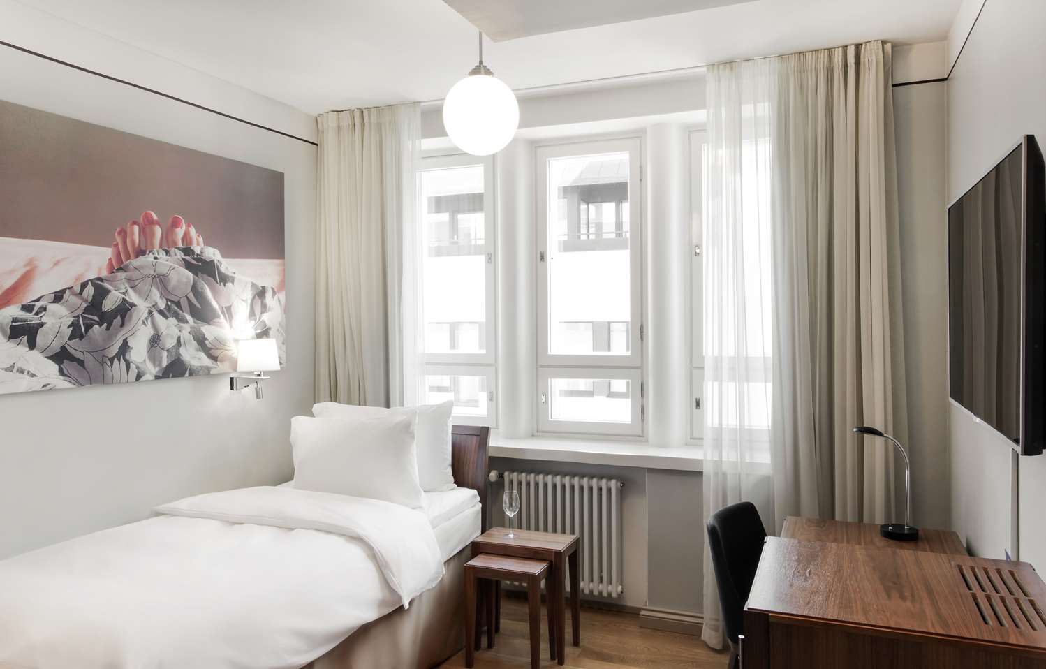Single Guest Rooms