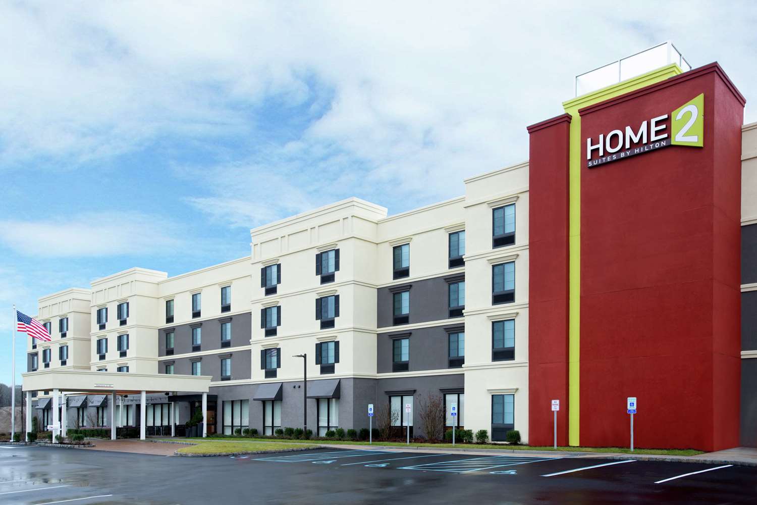 Home2 Suites by Hilton Long Island Brookhaven 2