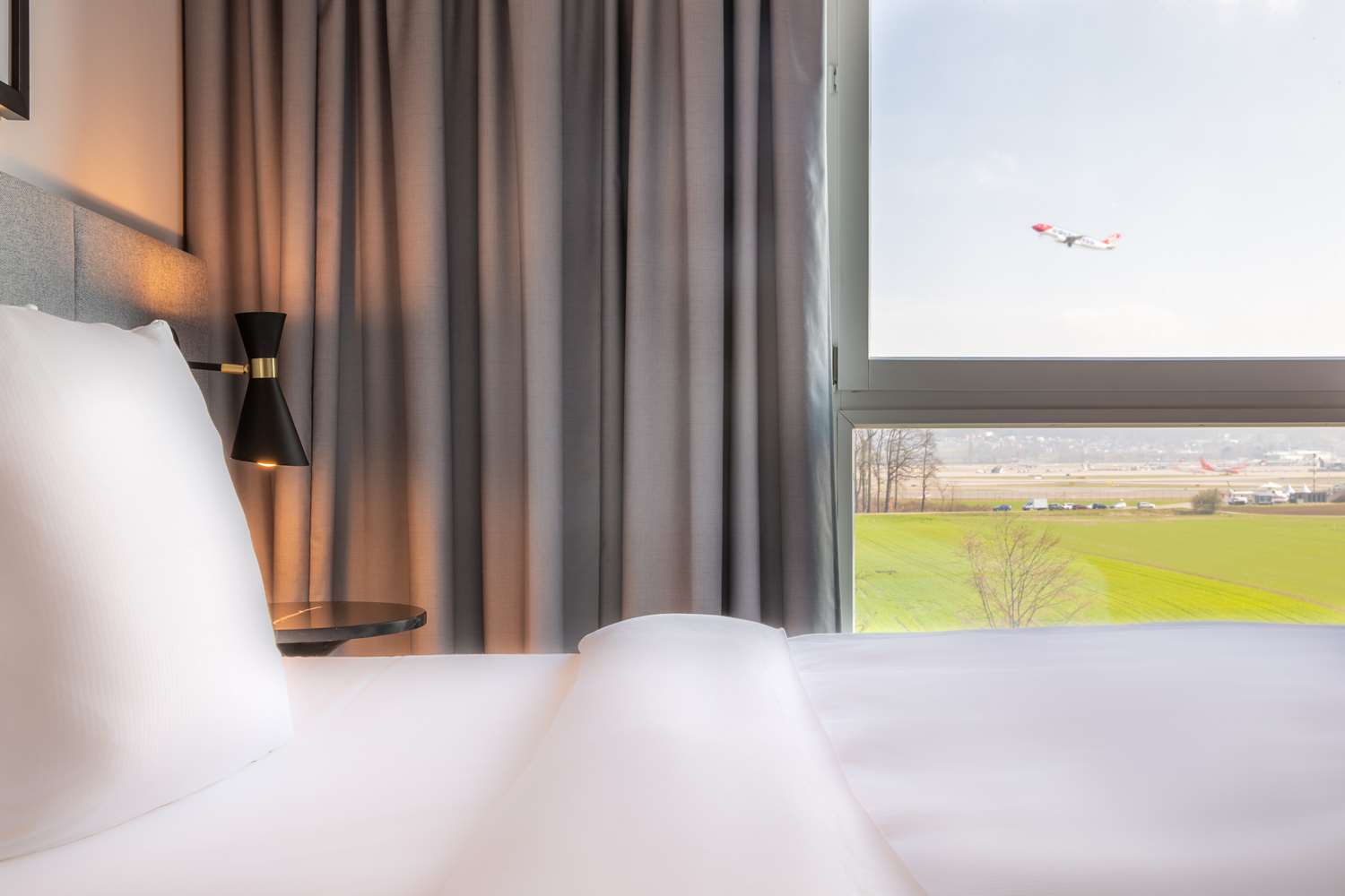 Superior Room with Airport view