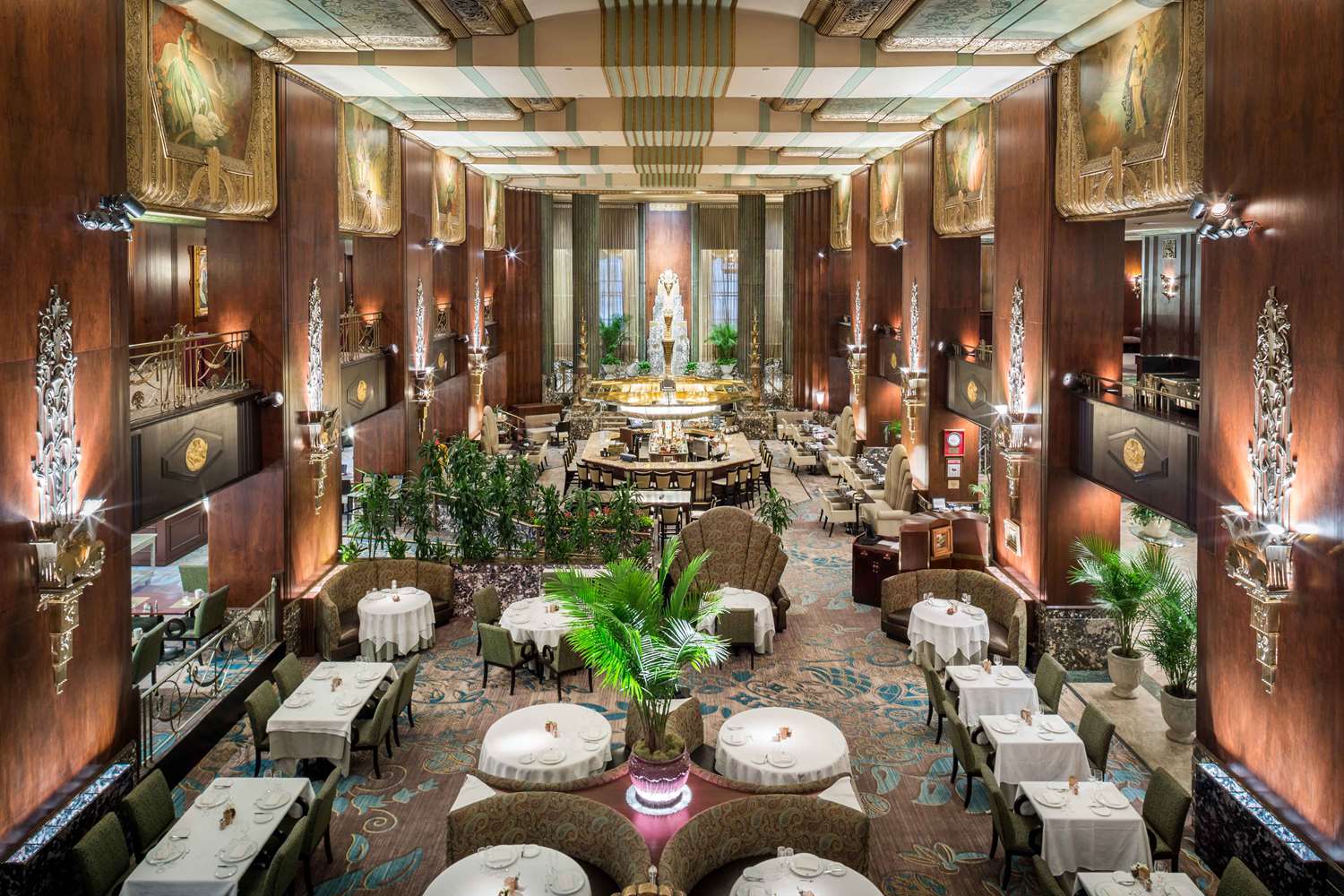 Hilton Cincinnati Netherland Plaza 1
