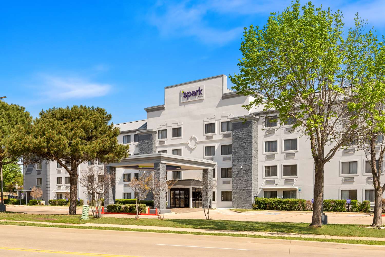 Spark By Hilton Grapevine DFW North 2
