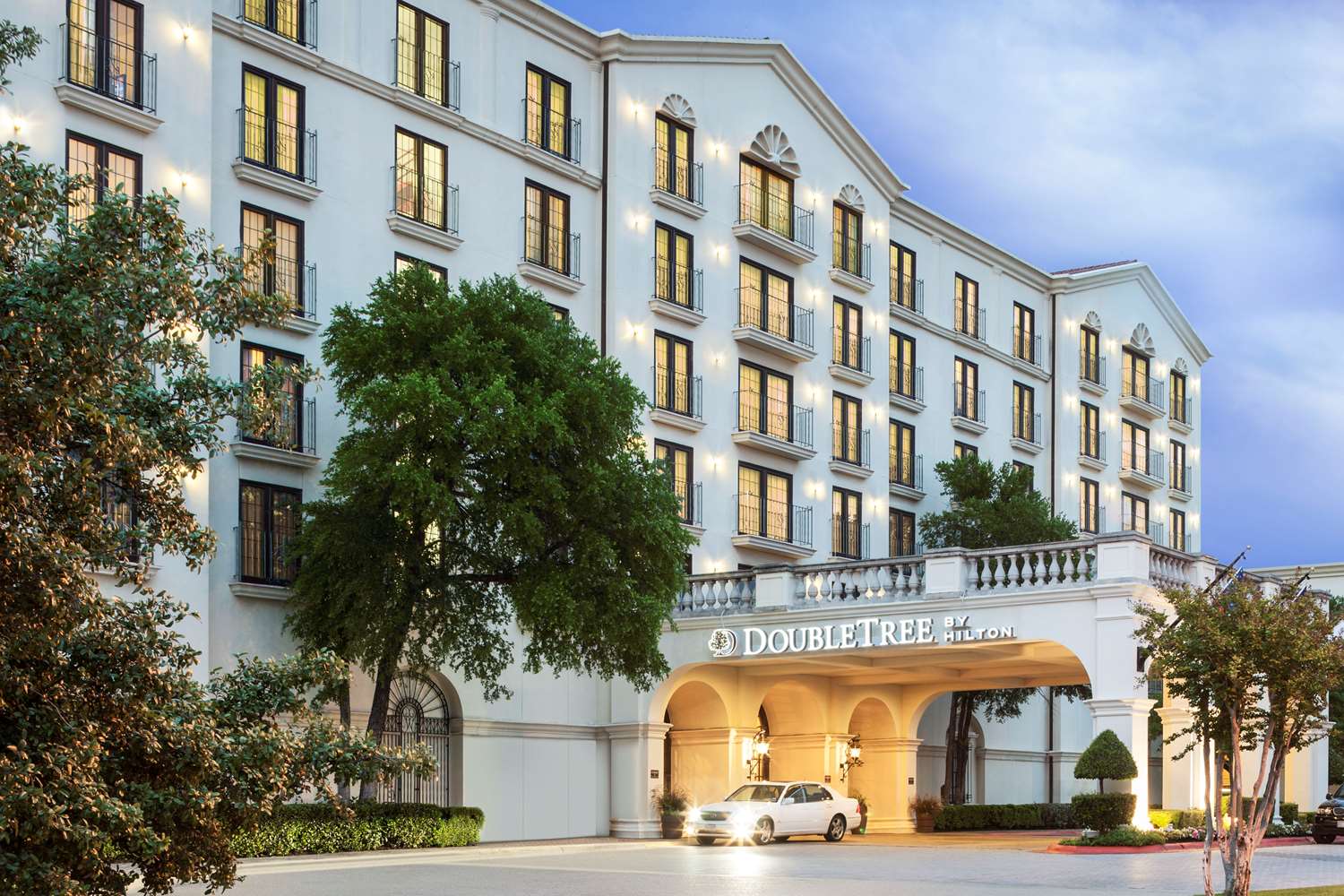 DoubleTree by Hilton Austin 1