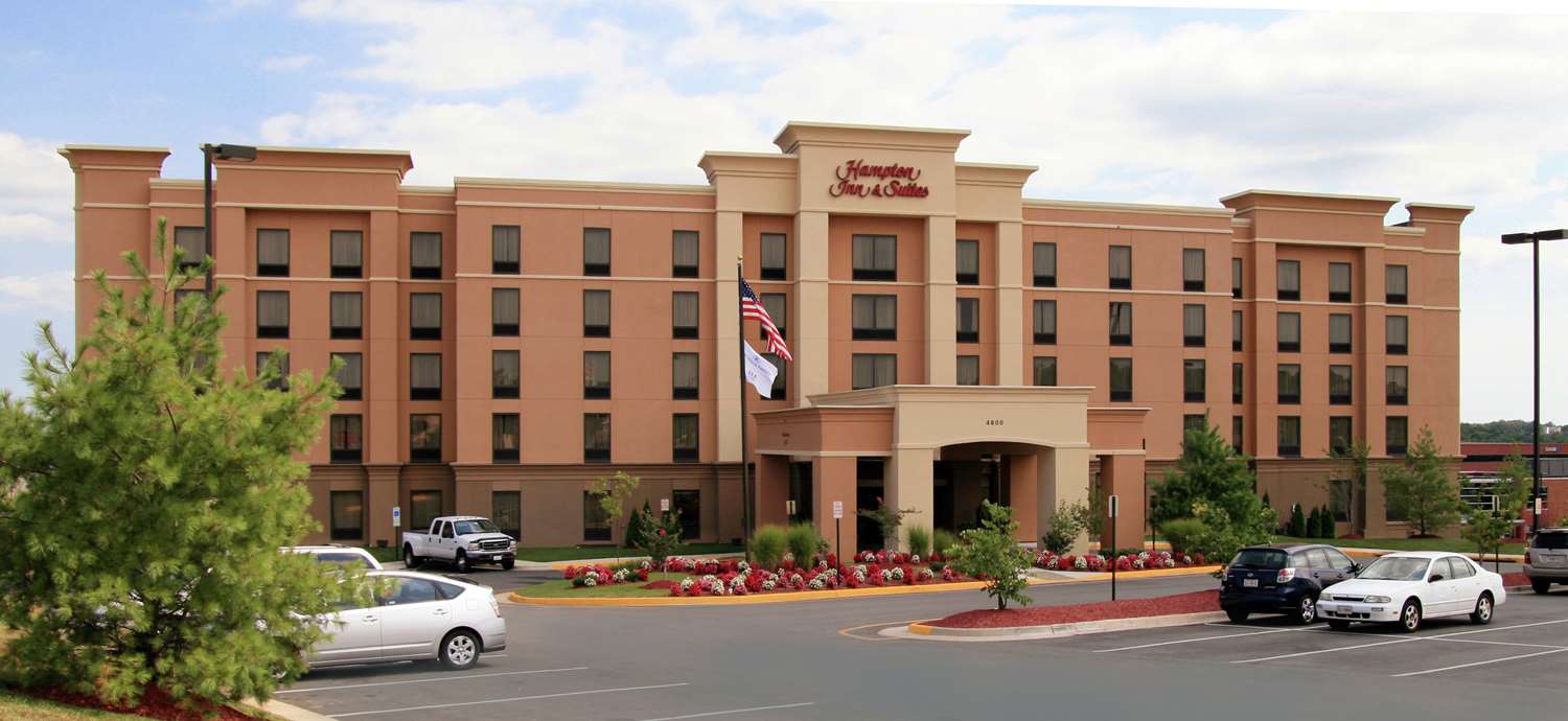 Hampton Inn & Suites Fredericksburg South 2