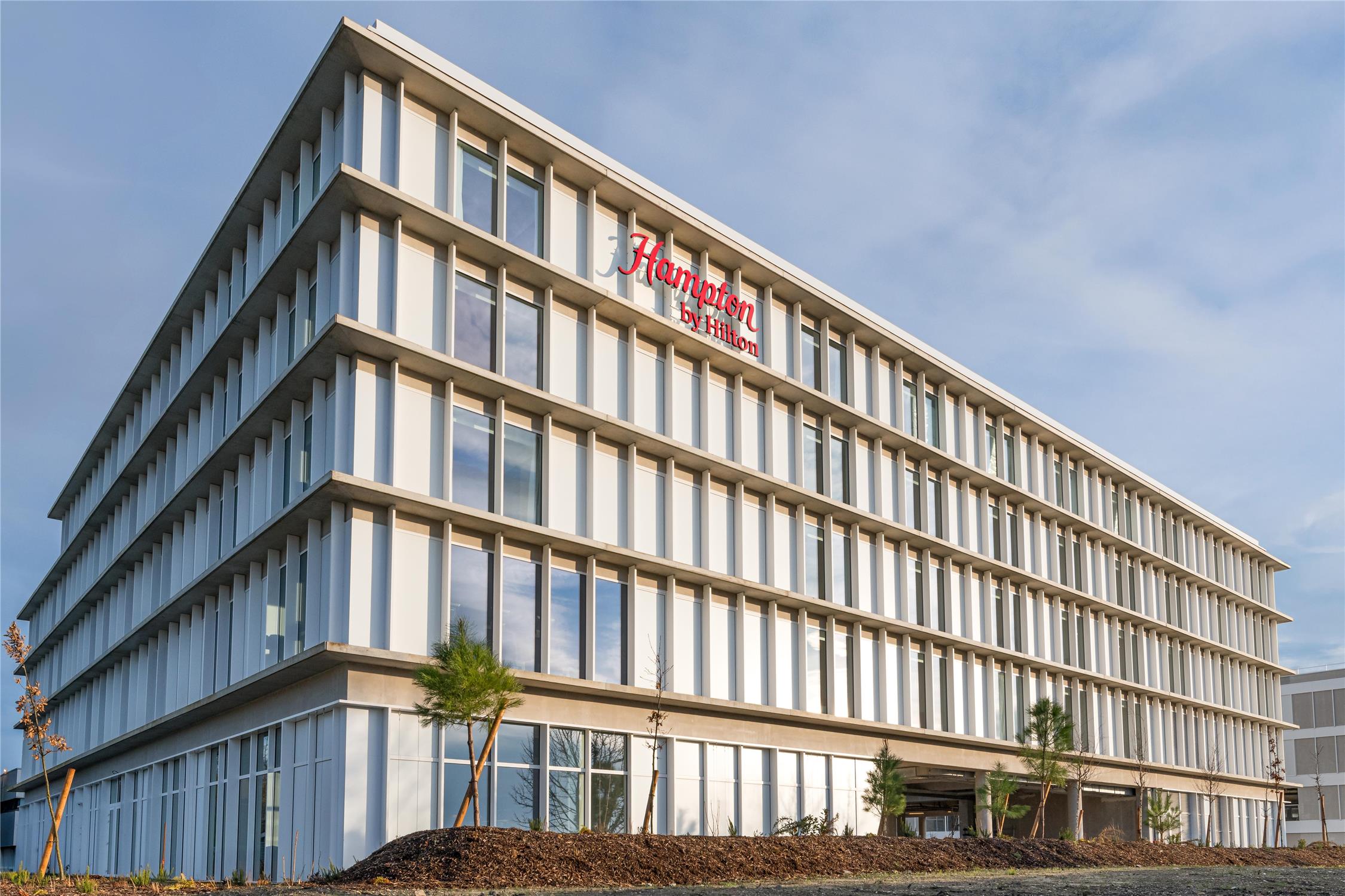 Hampton by Hilton Bordeaux Merignac Airport 2